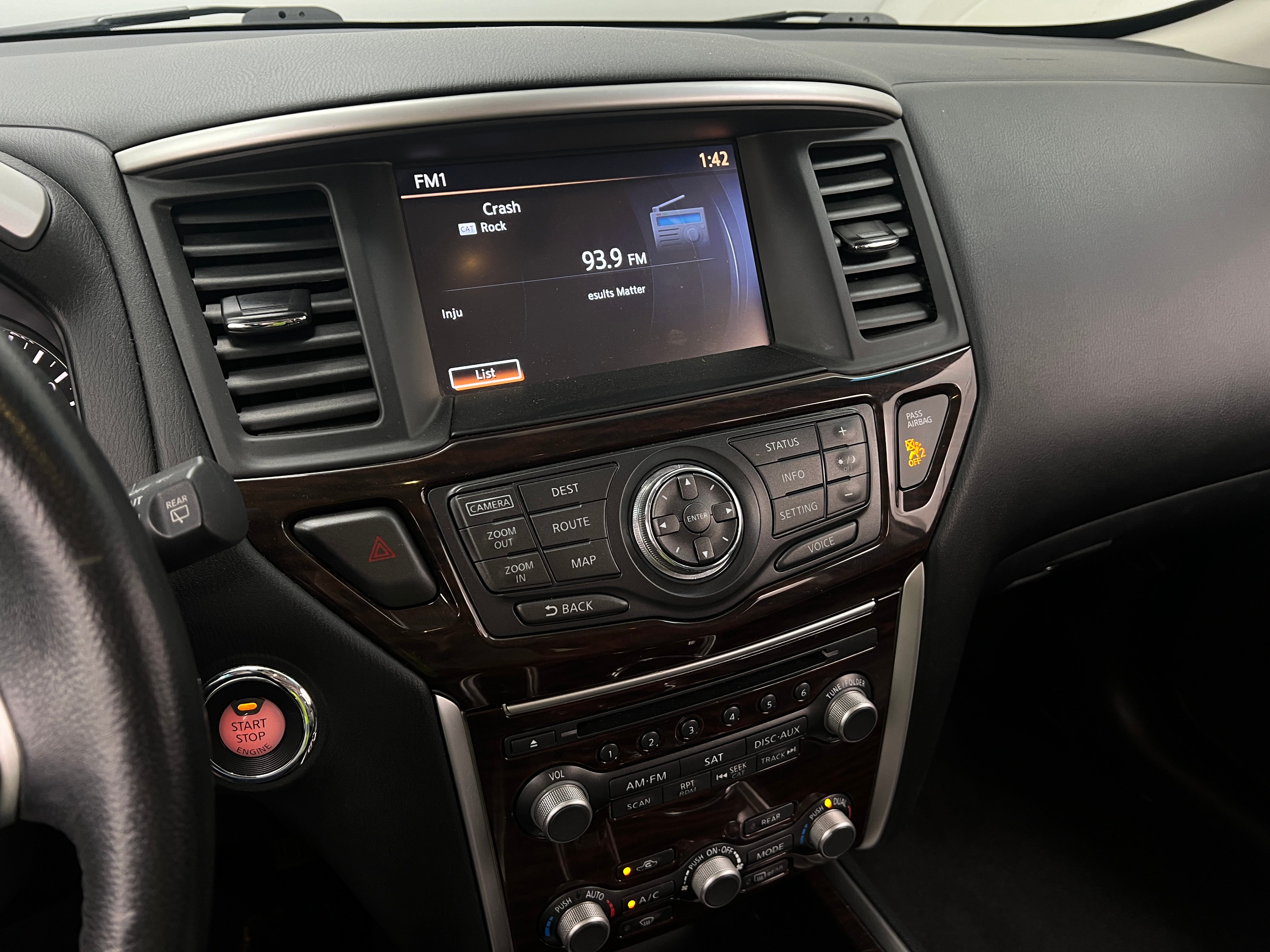 2014 Nissan Pathfinder Platinum 4