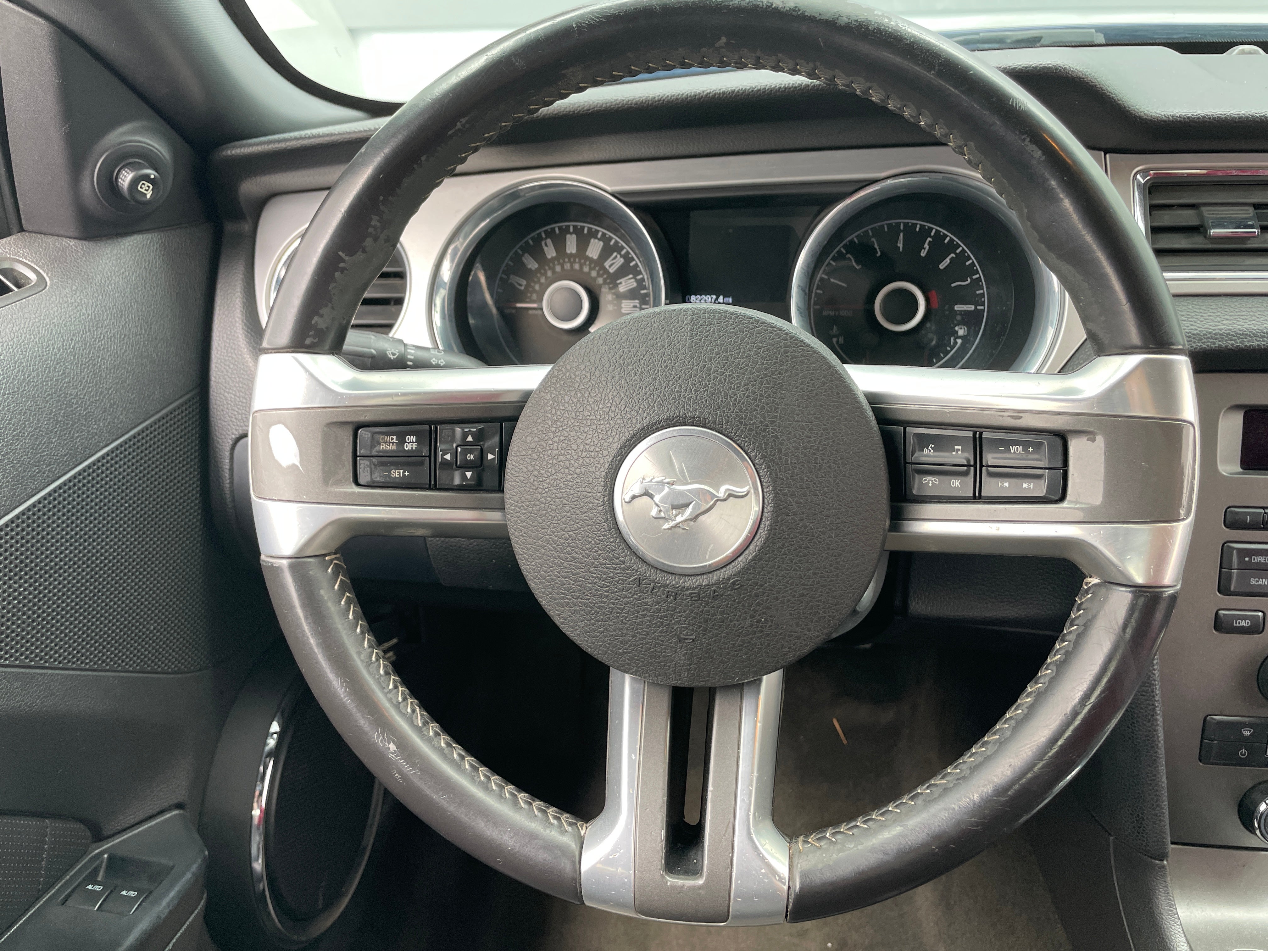 2014 Ford Mustang Premium 4