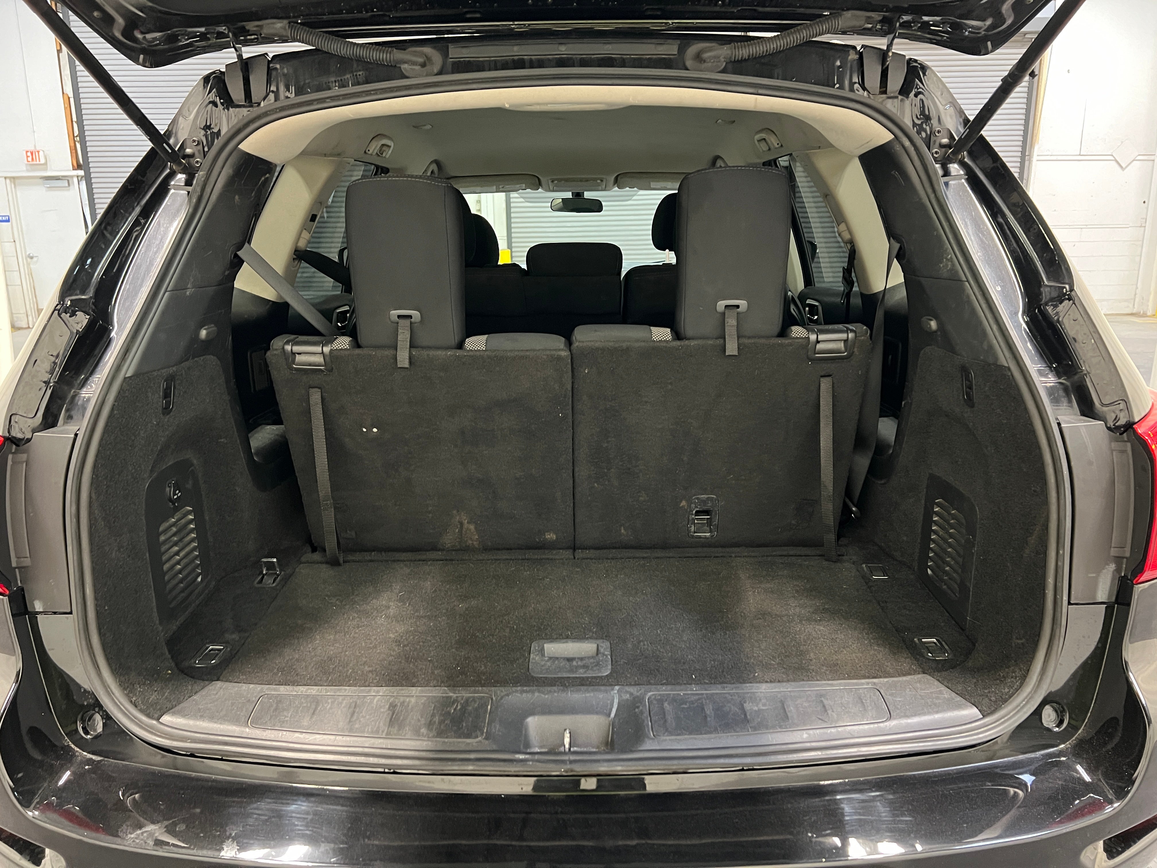 2019 Nissan Pathfinder S 7