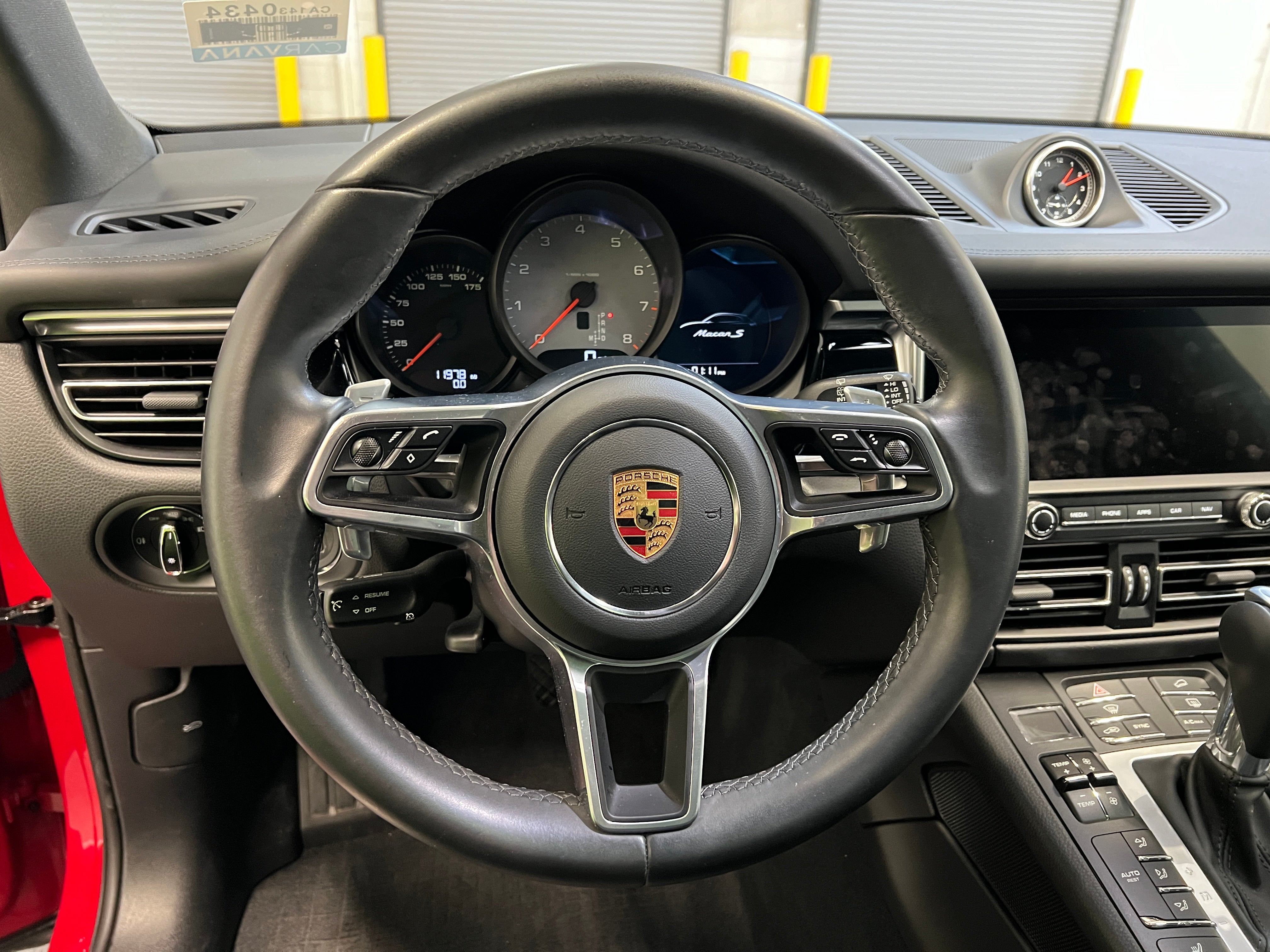 2021 Porsche Macan S 5