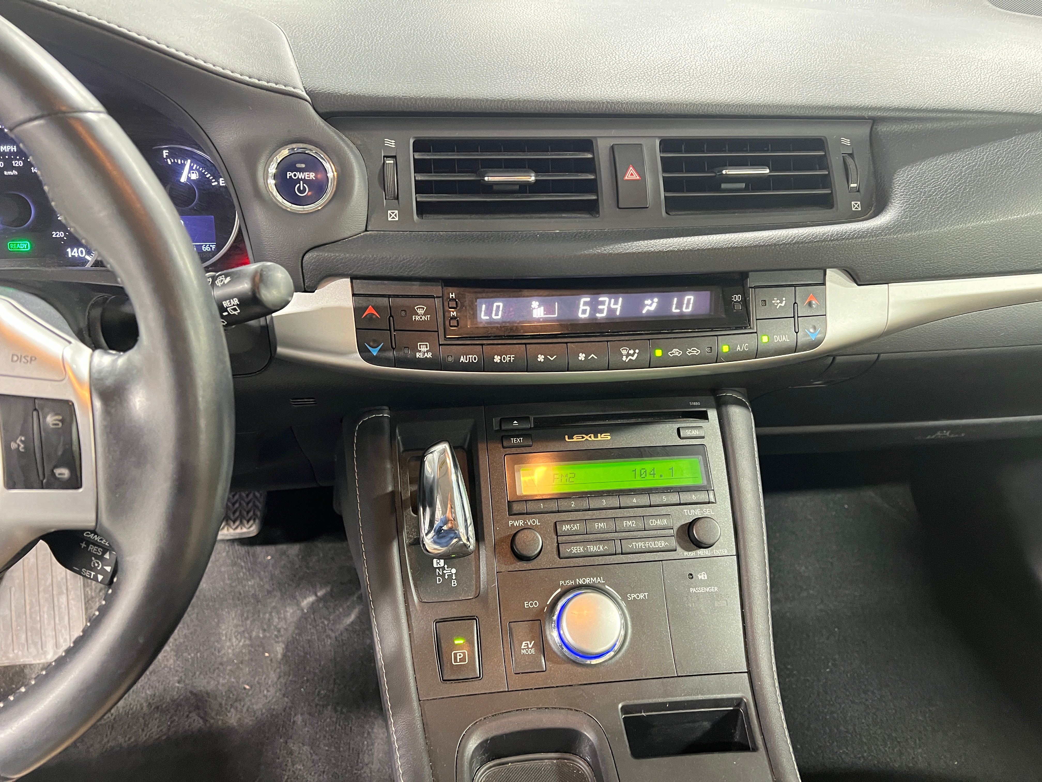 Thumbnail: 2011 Lexus CT - 4