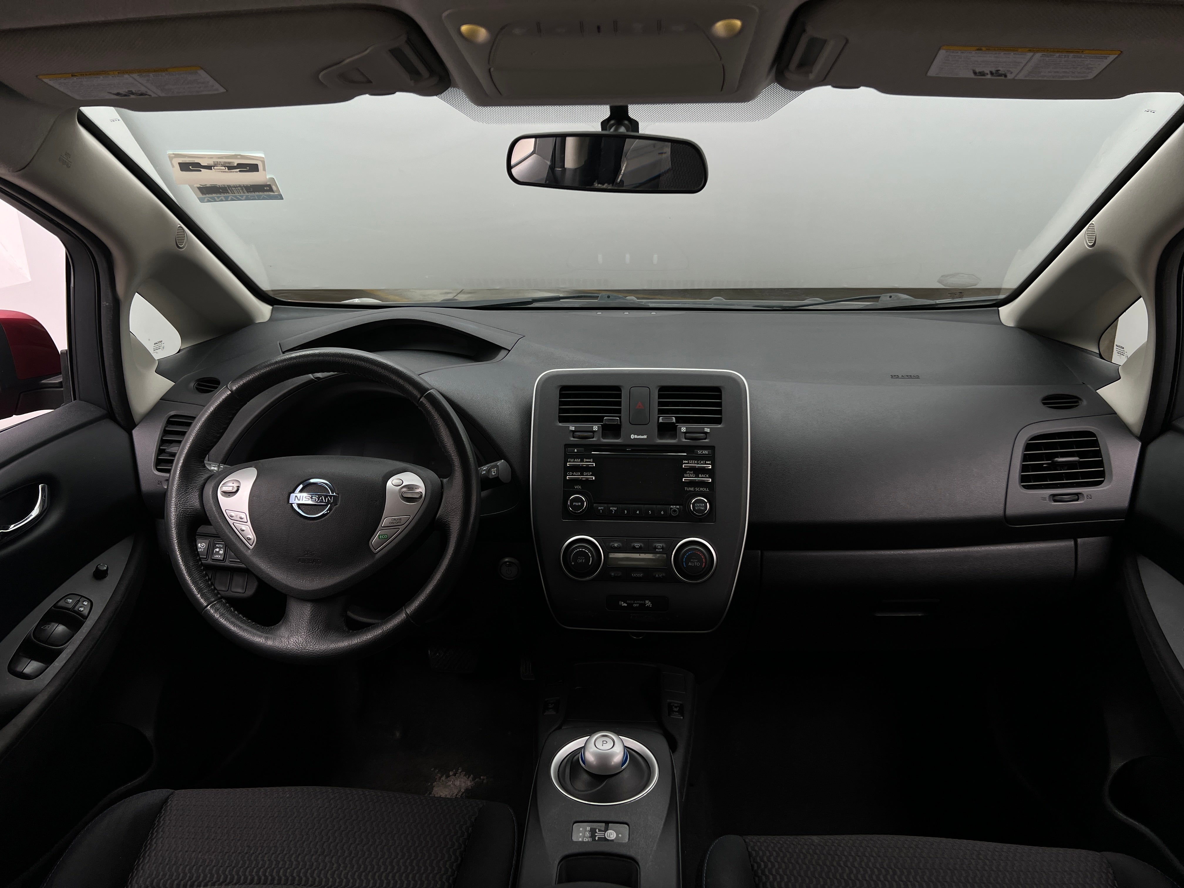 2015 Nissan Leaf S 3