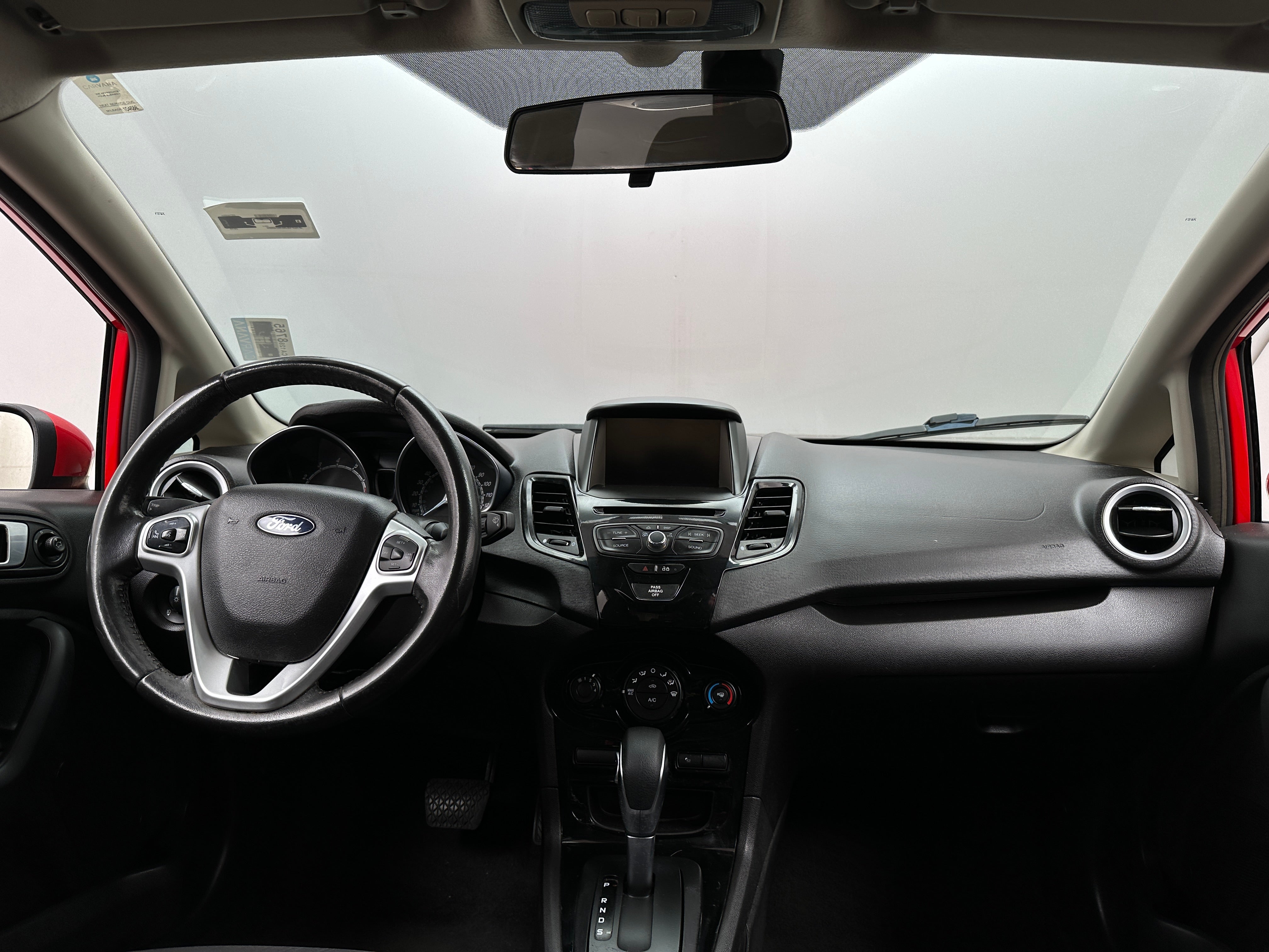 2014 Ford Fiesta SE 3