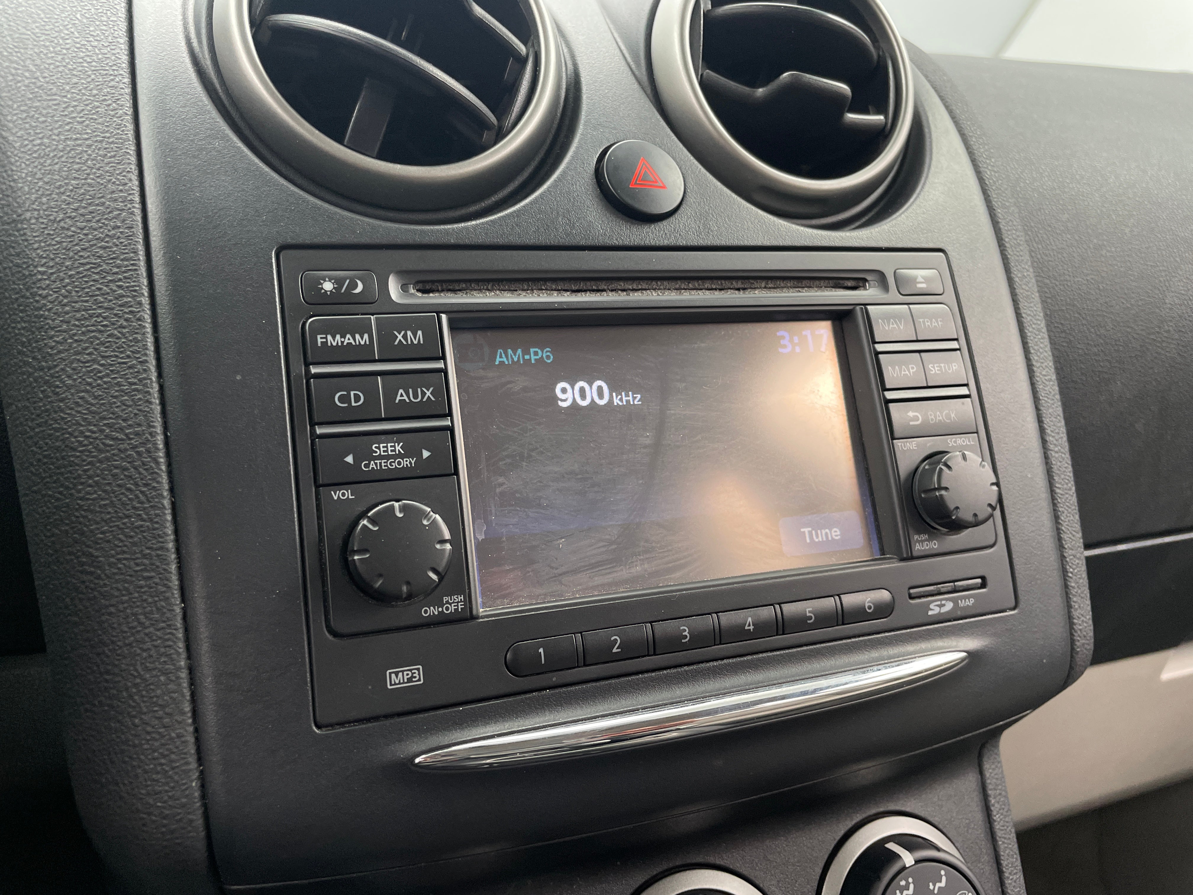 2012 Nissan Rogue SL 4