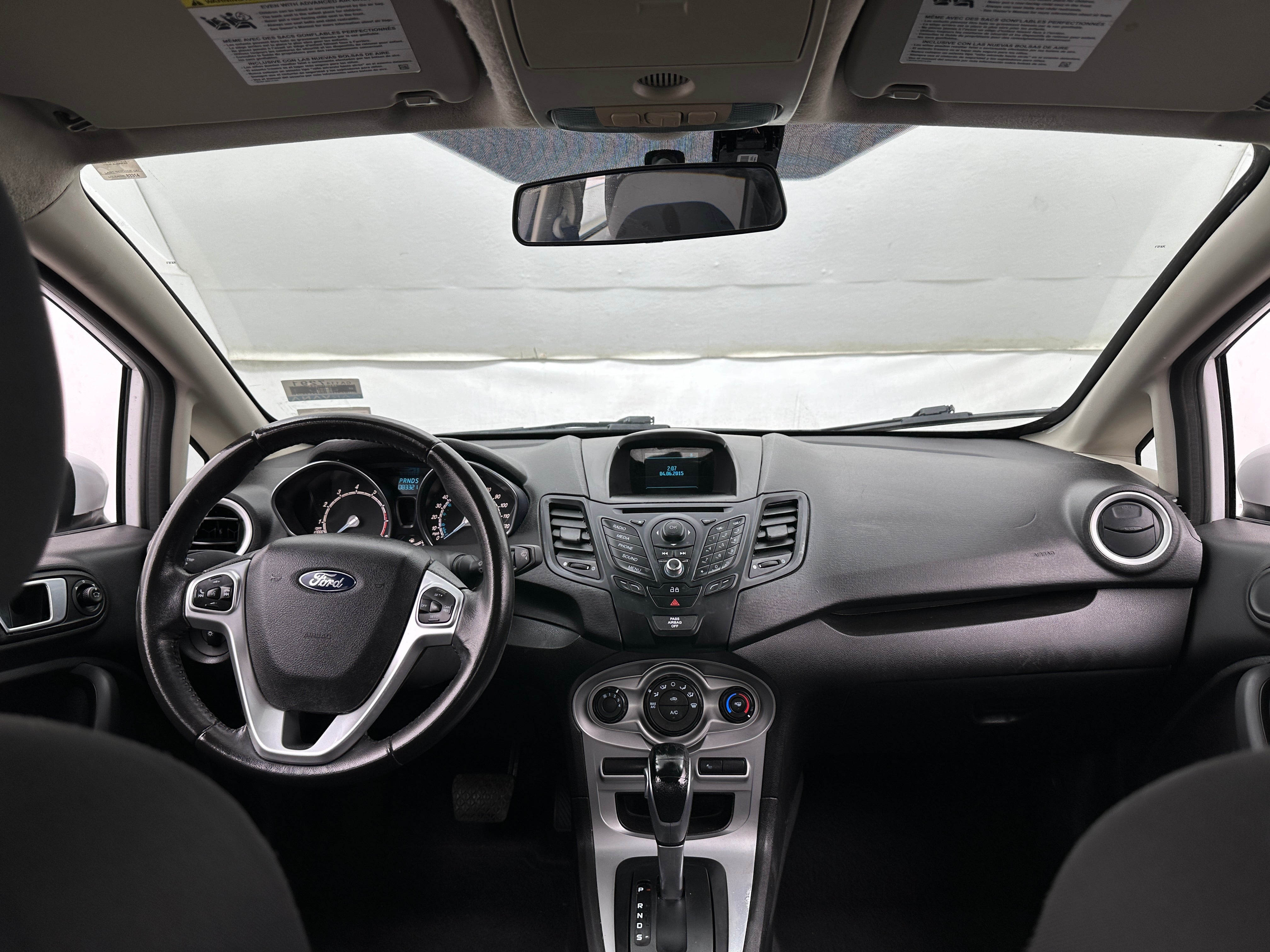 2015 Ford Fiesta SE 3