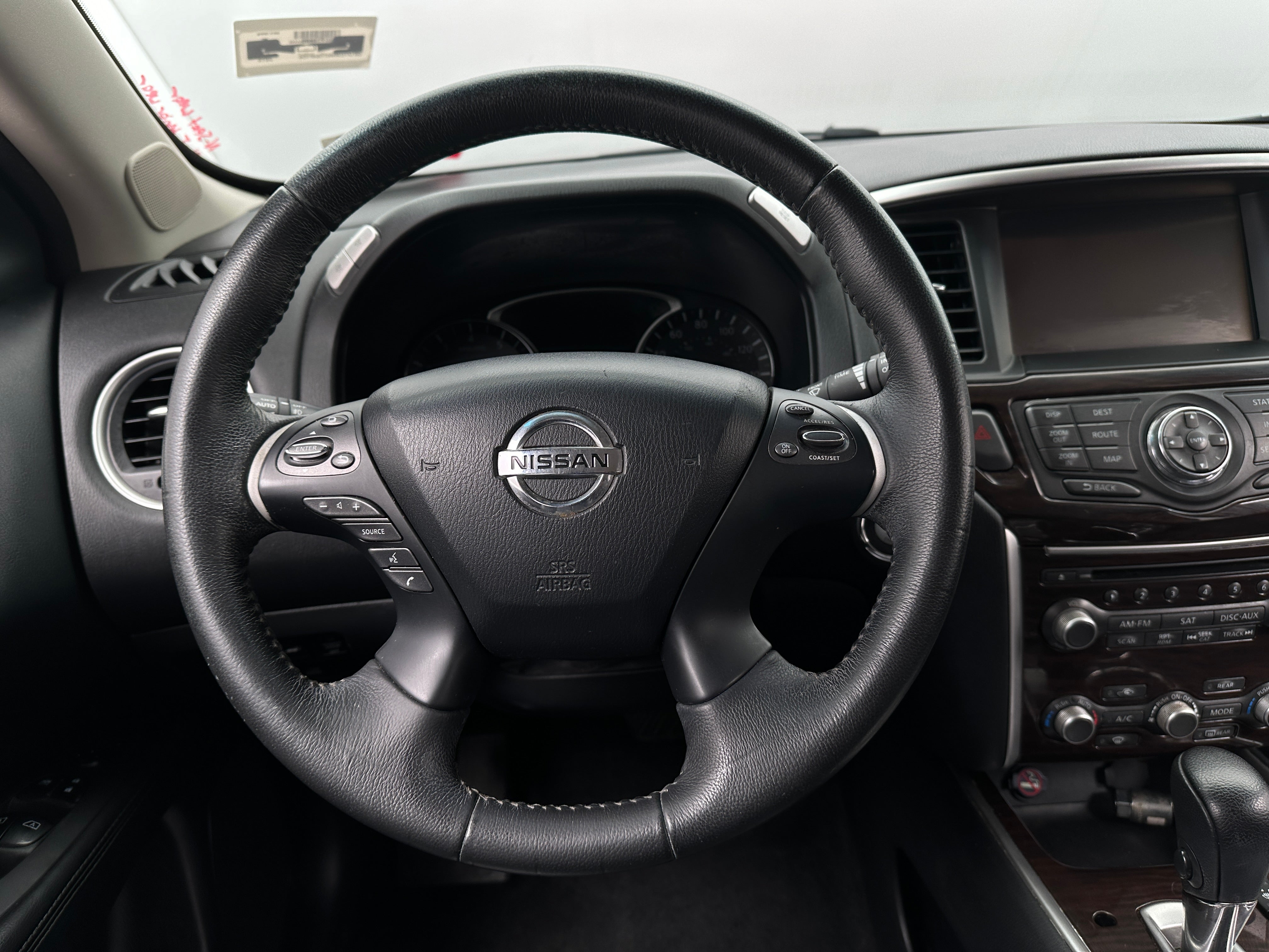2014 Nissan Pathfinder SL 5