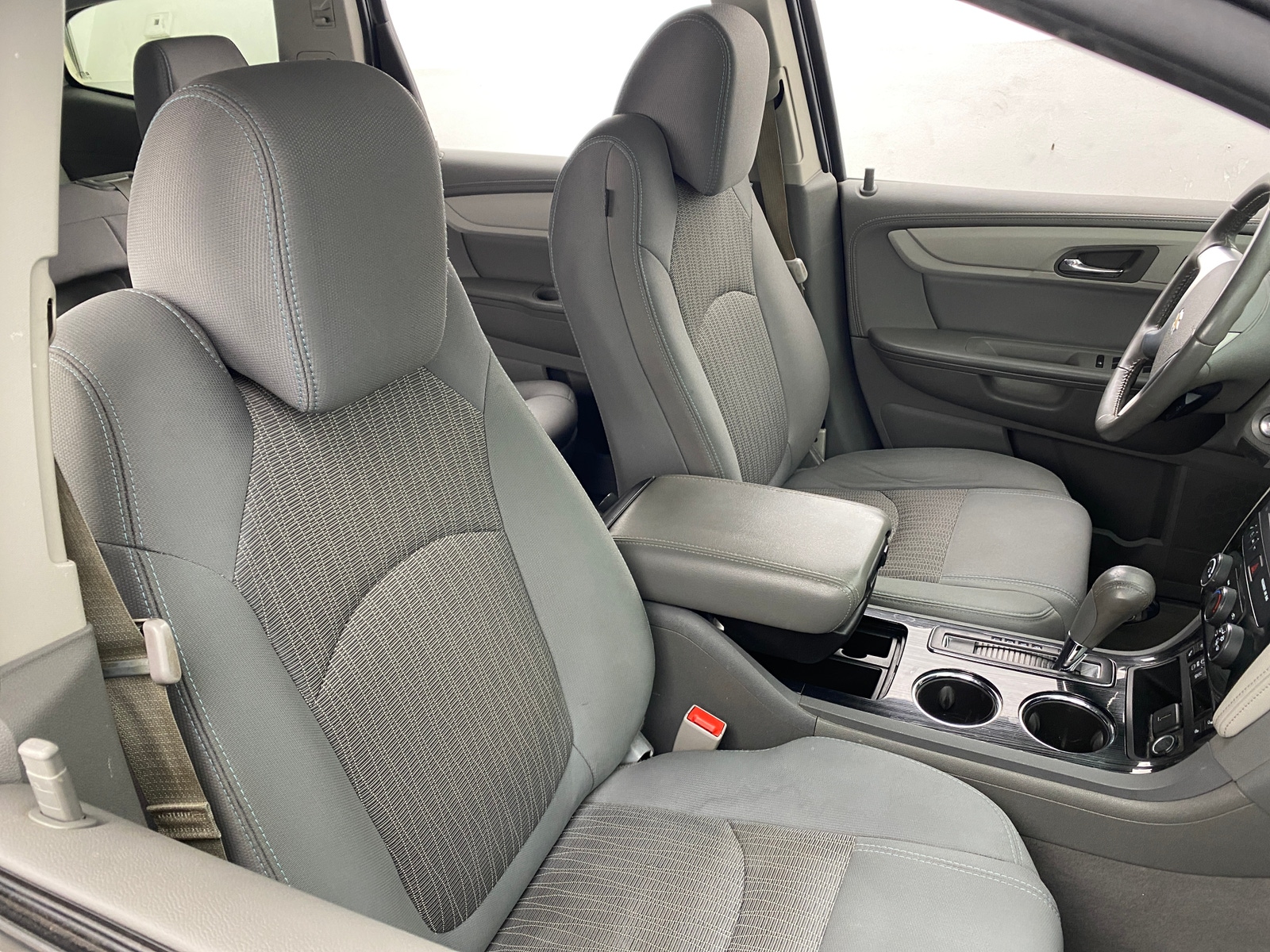Thumbnail: 2016 Chevrolet Traverse - 2