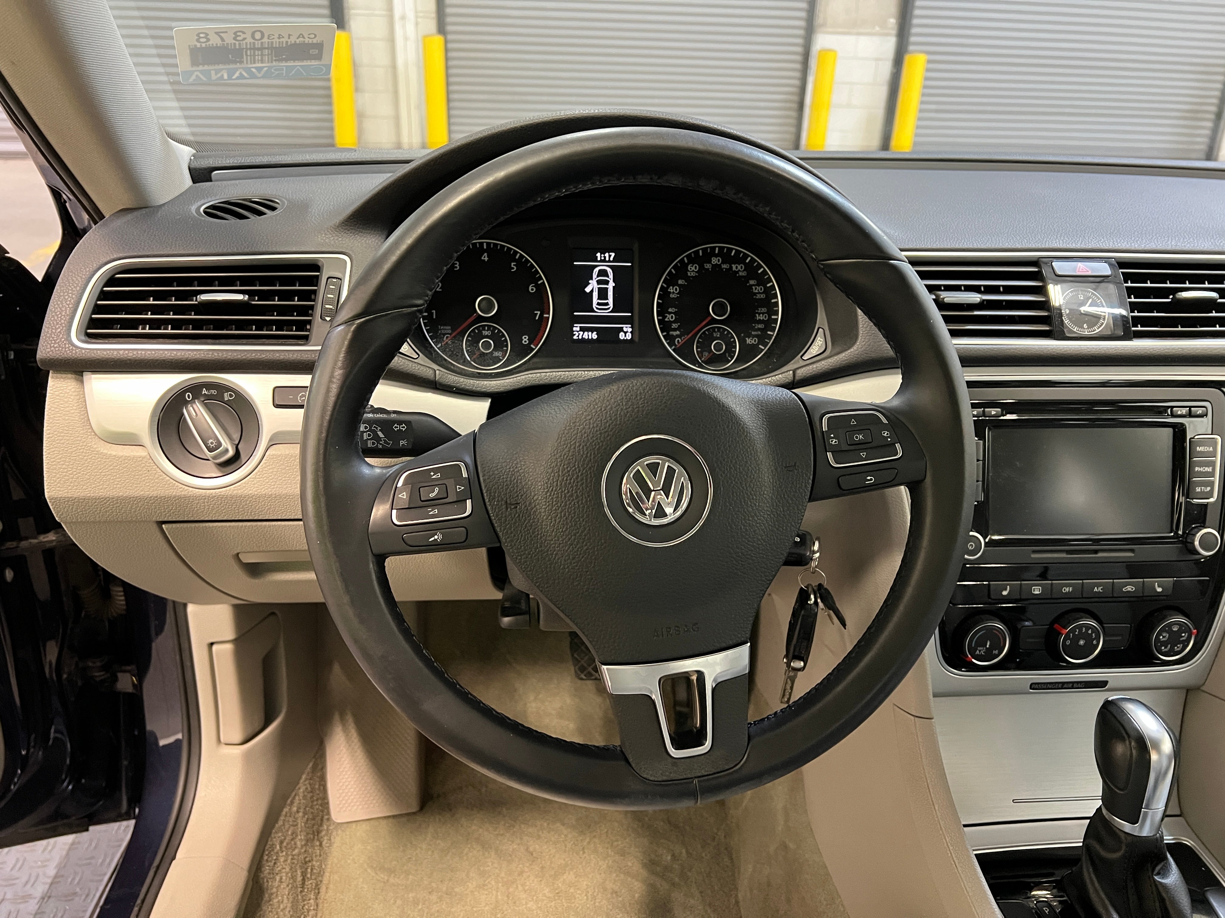 2013 Volkswagen Passat SE 5