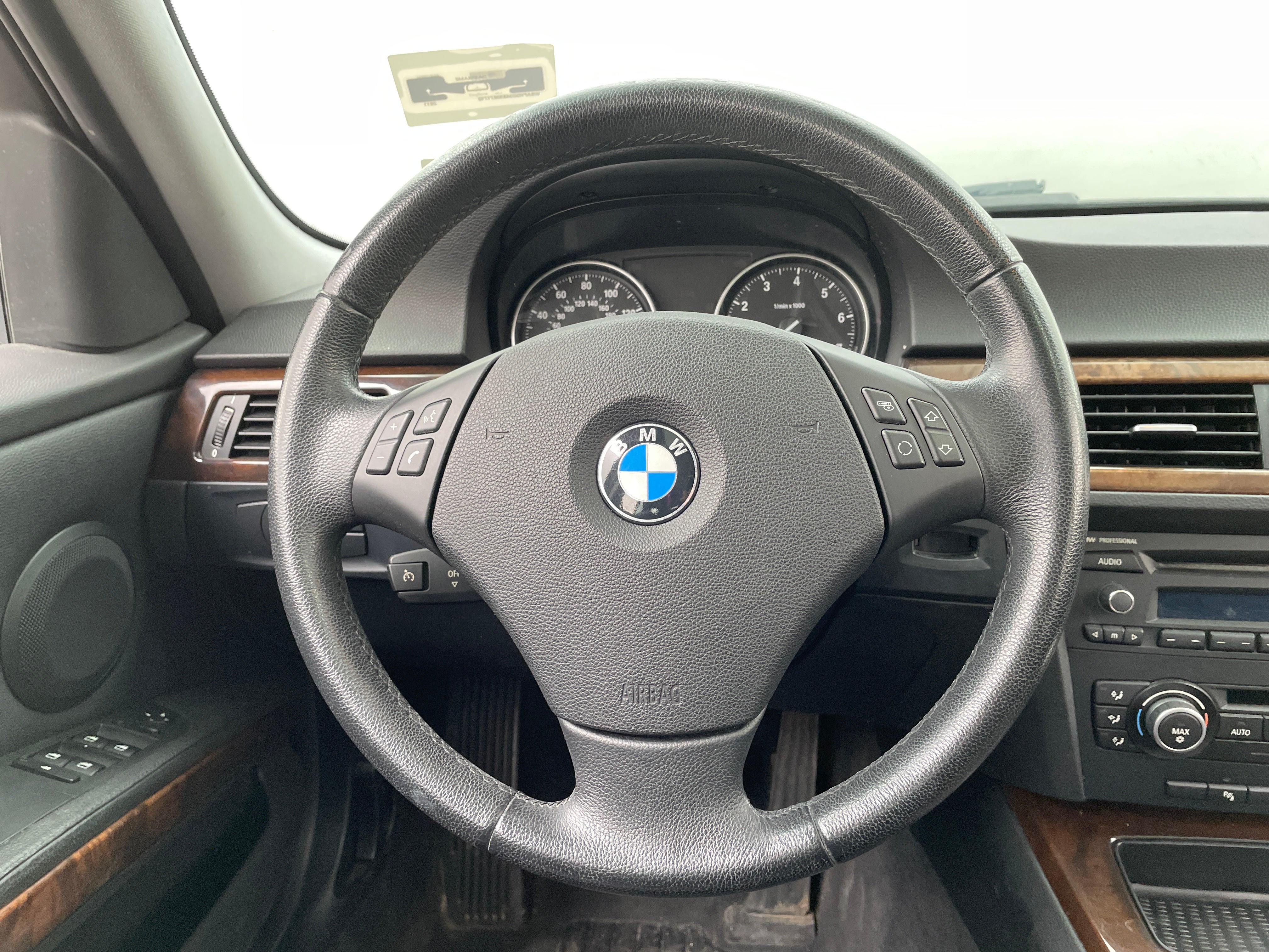 2011 BMW 3 Series 328i 5