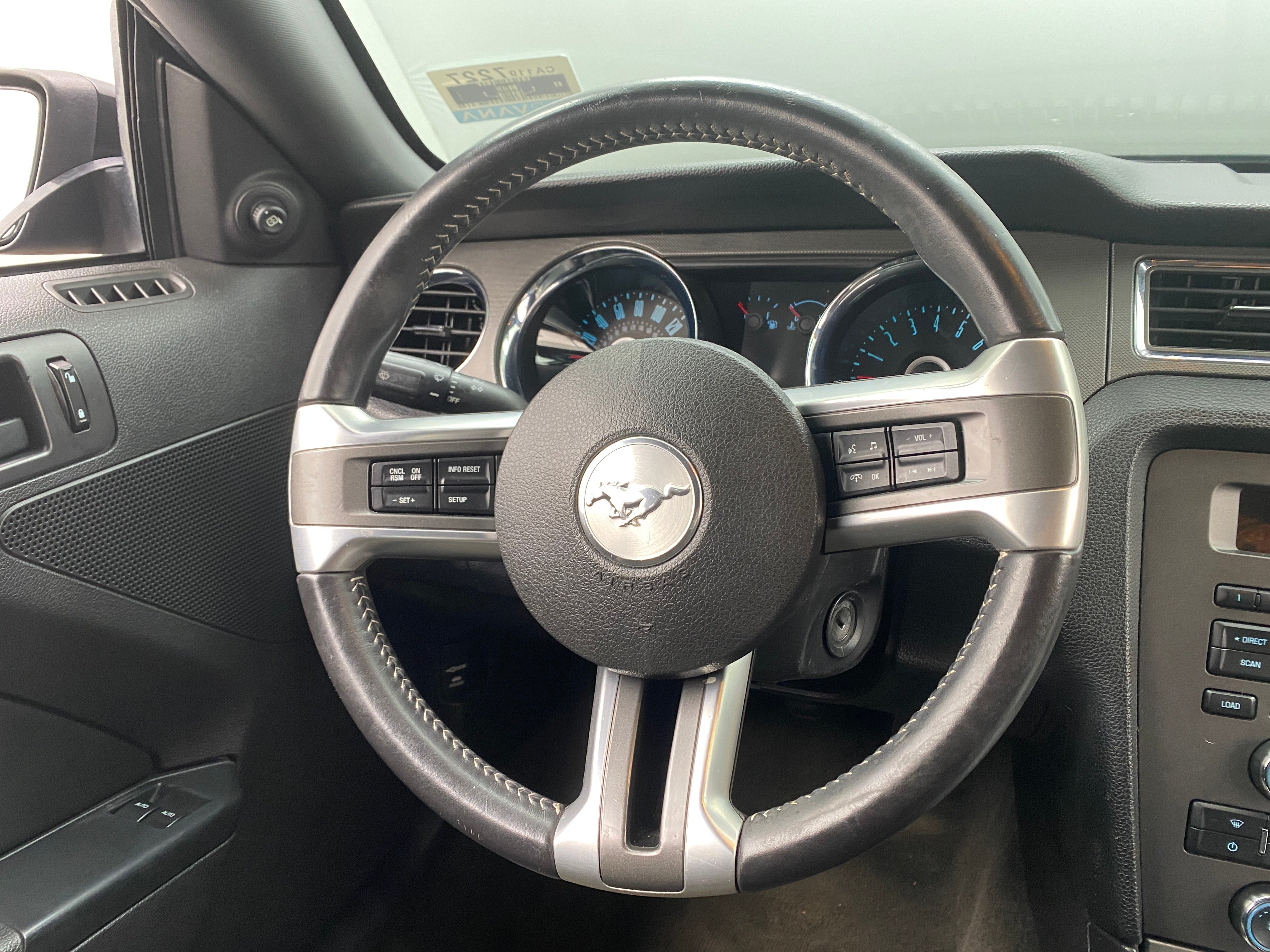2014 Ford Mustang V6 4
