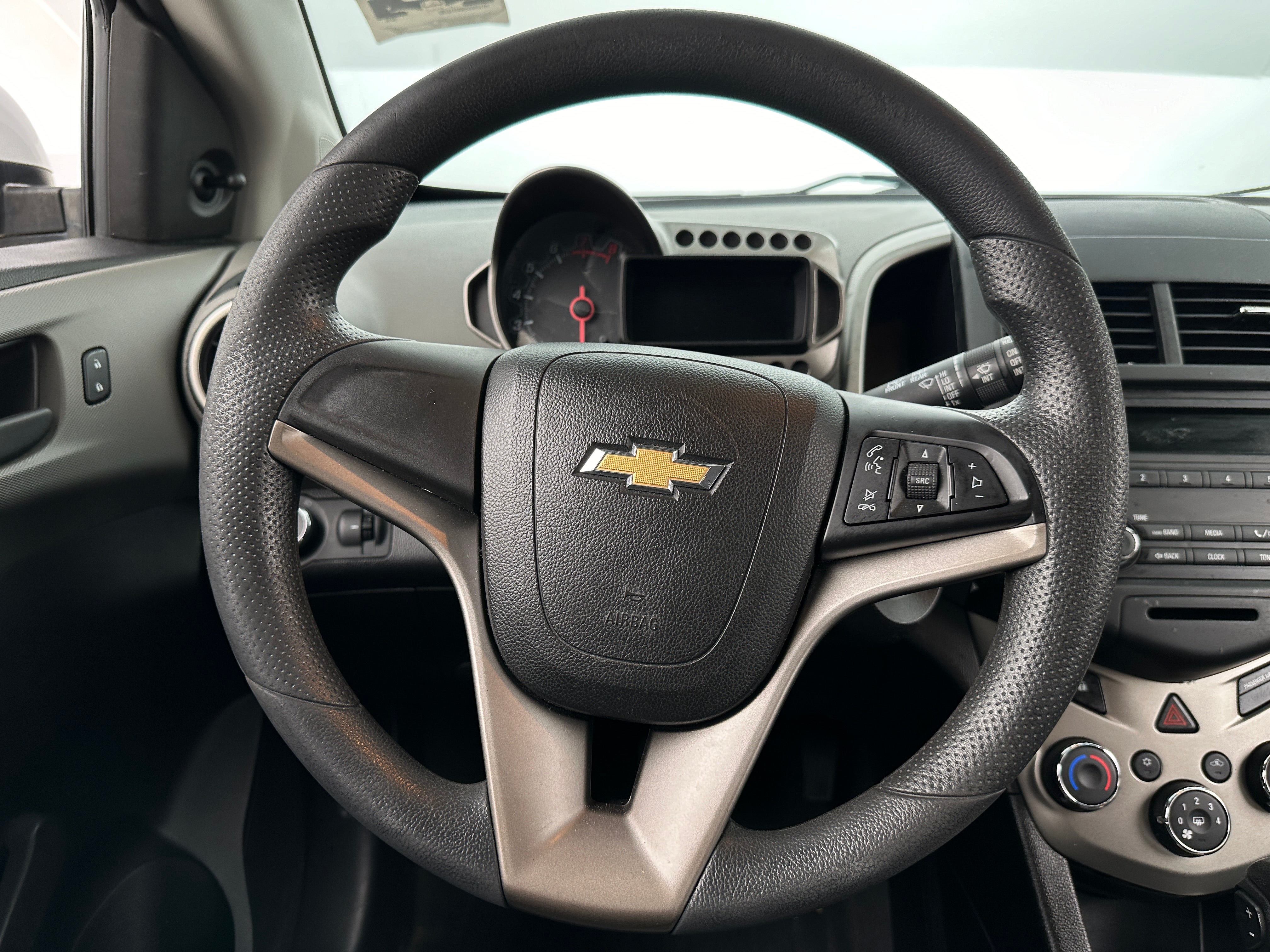 2016 Chevrolet Sonic LS 5