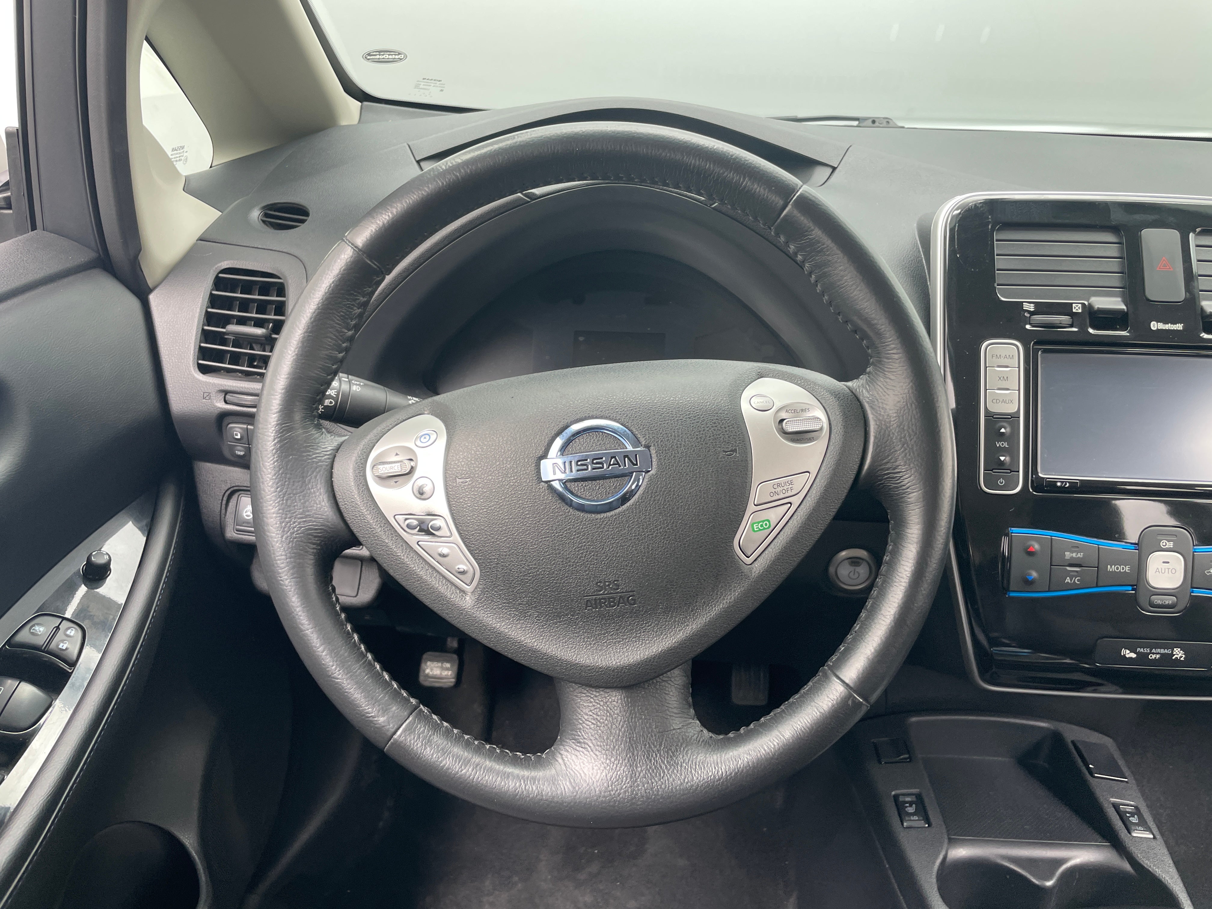 2015 Nissan Leaf SL 5