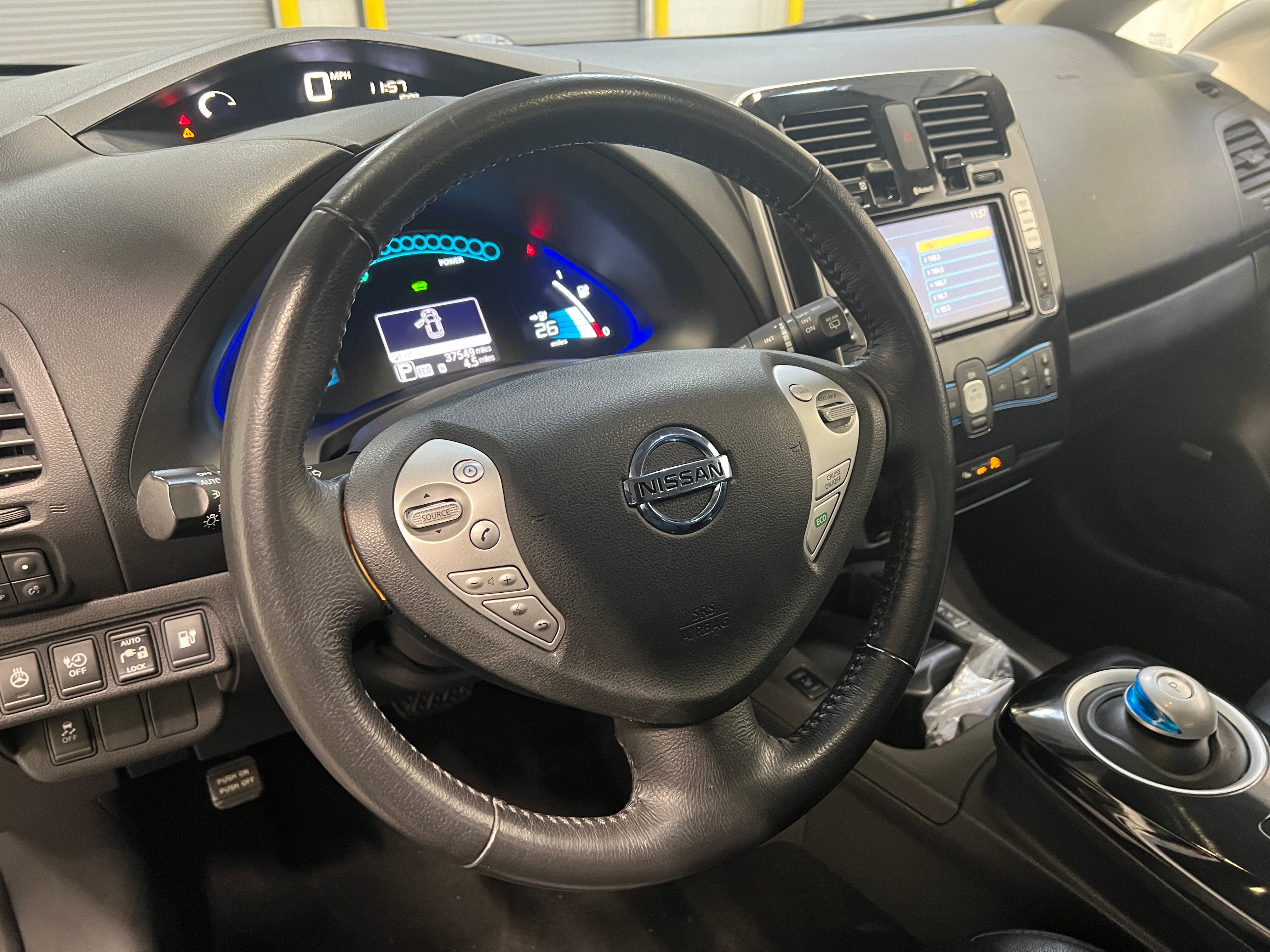 2015 Nissan Leaf SL 4