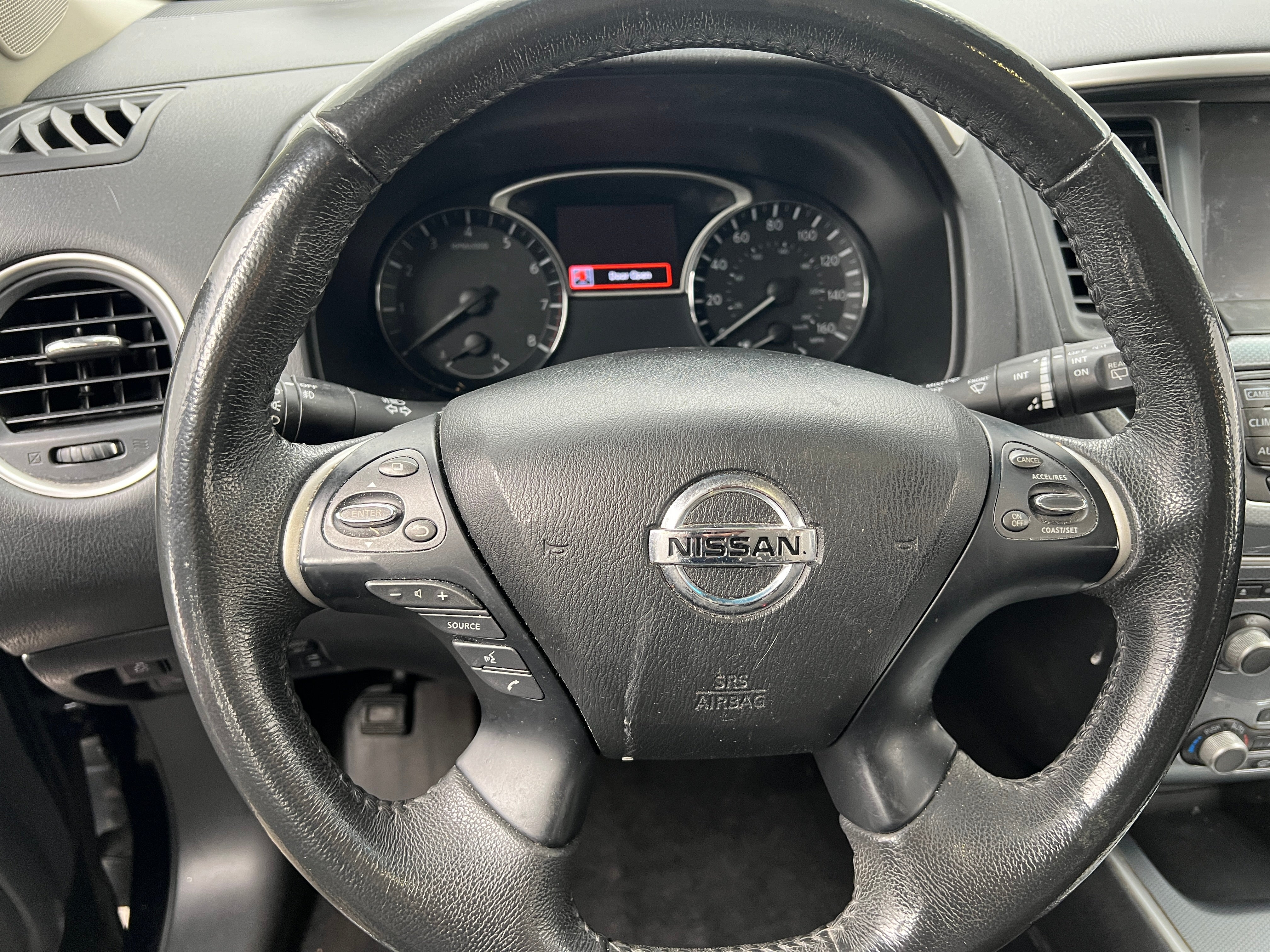 2017 Nissan Pathfinder SL 5