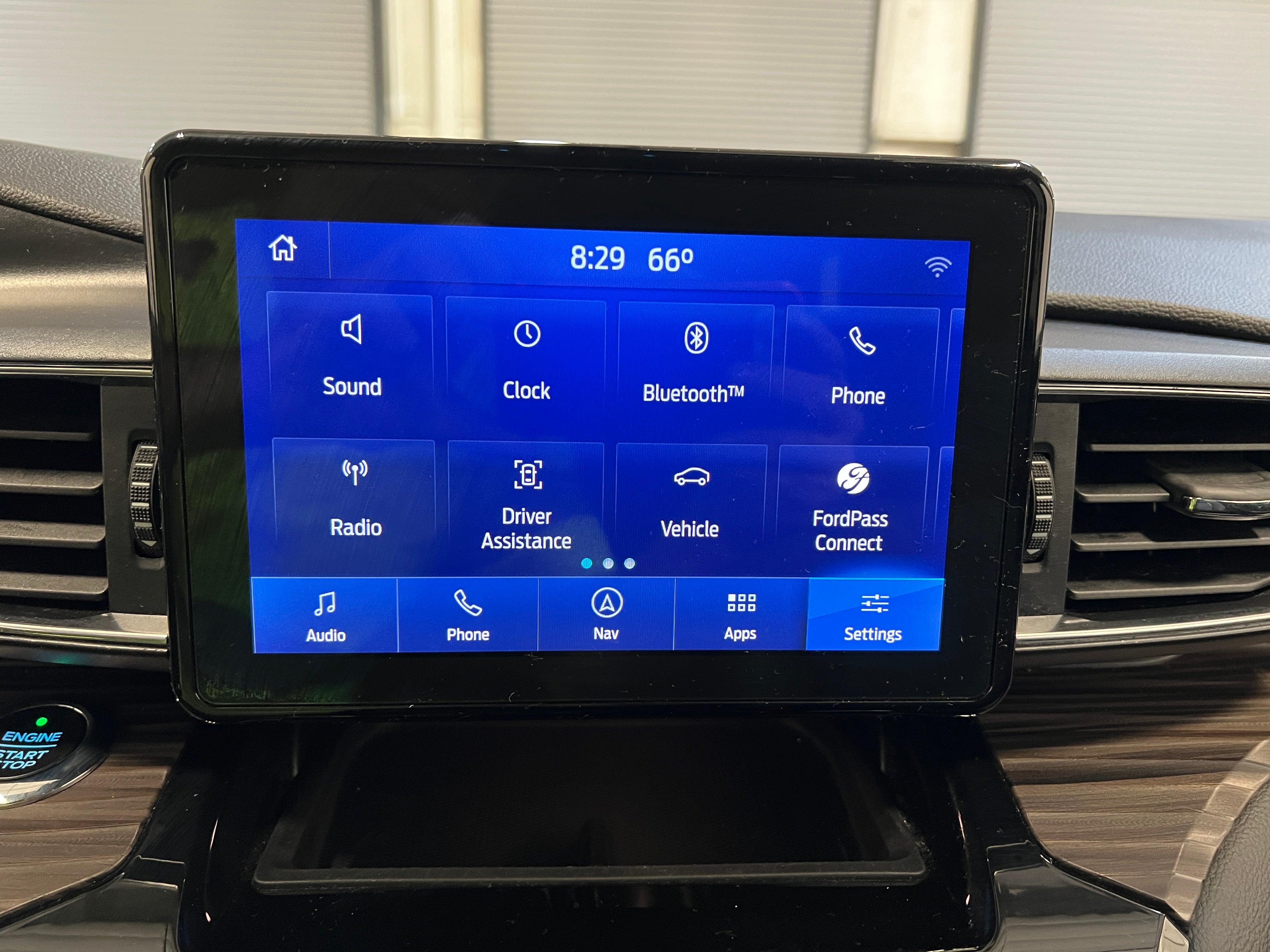 Thumbnail: 2021 Ford Explorer - 4