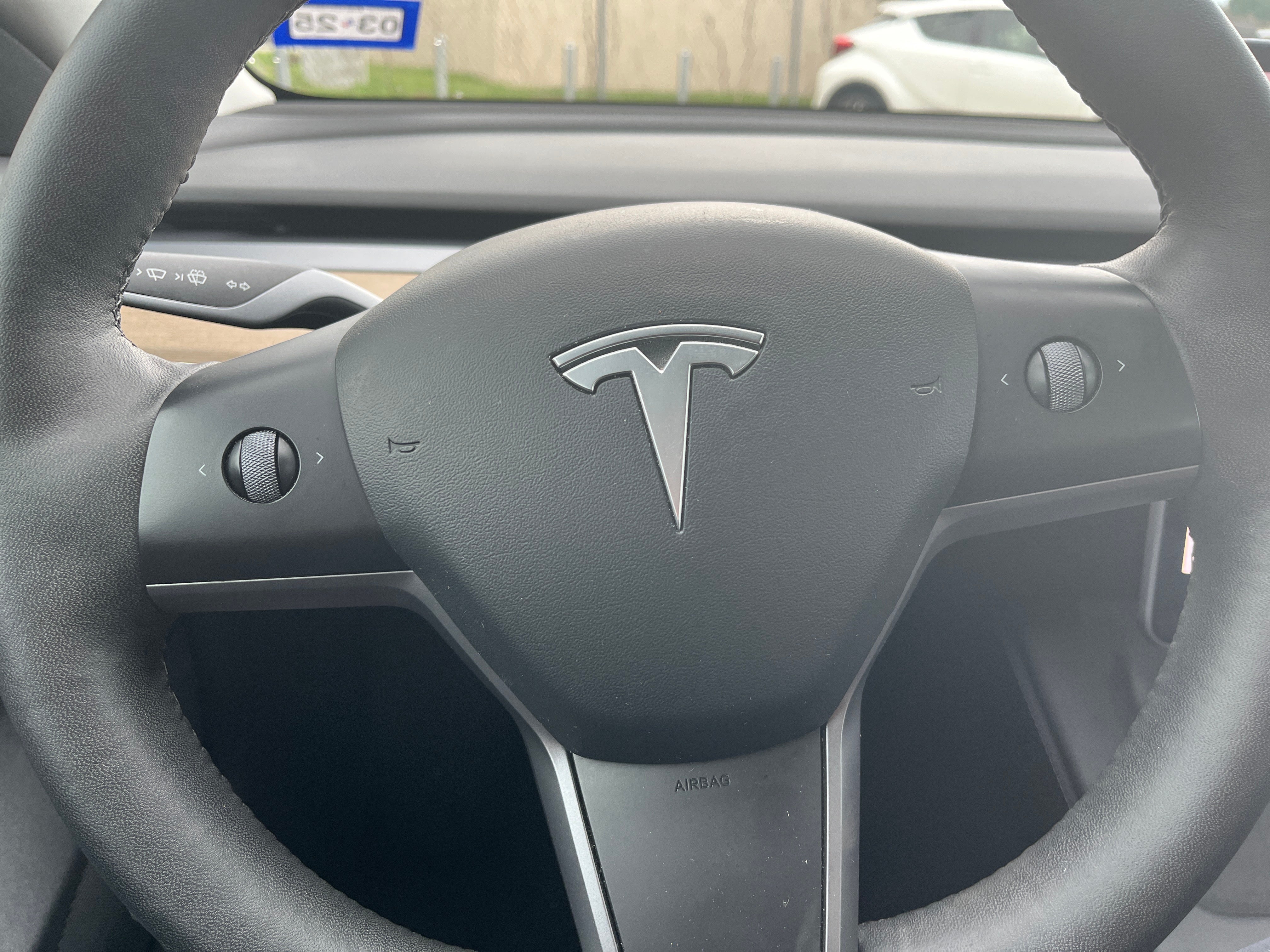 2022 Tesla Model 3 Standard Range 4