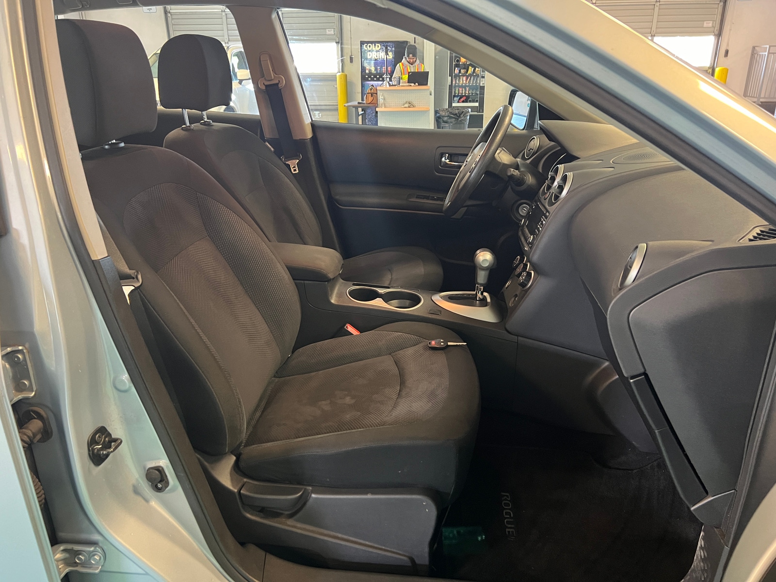 Thumbnail: 2015 Nissan Rogue - 2