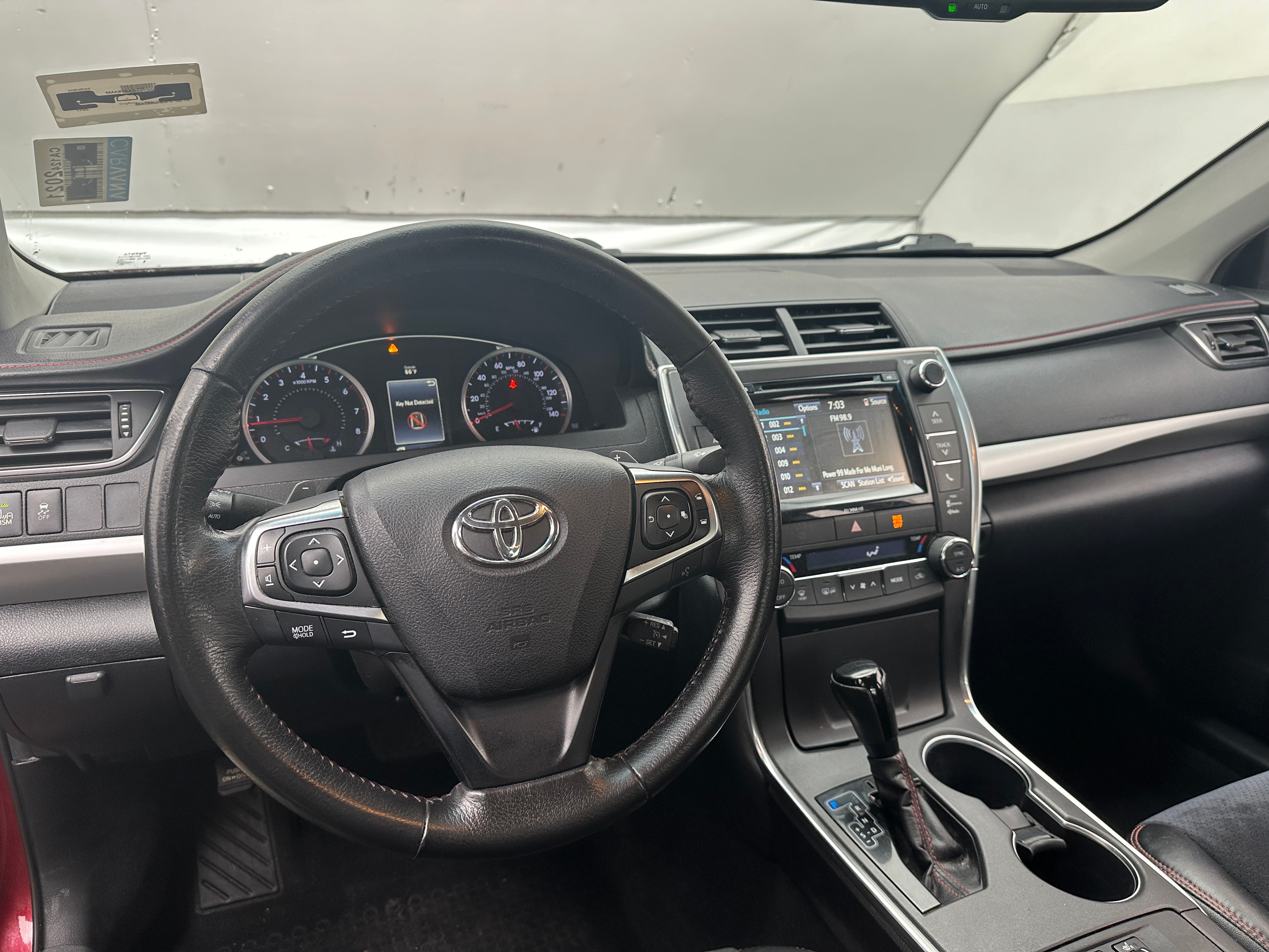 2017 Toyota Camry XSE 3