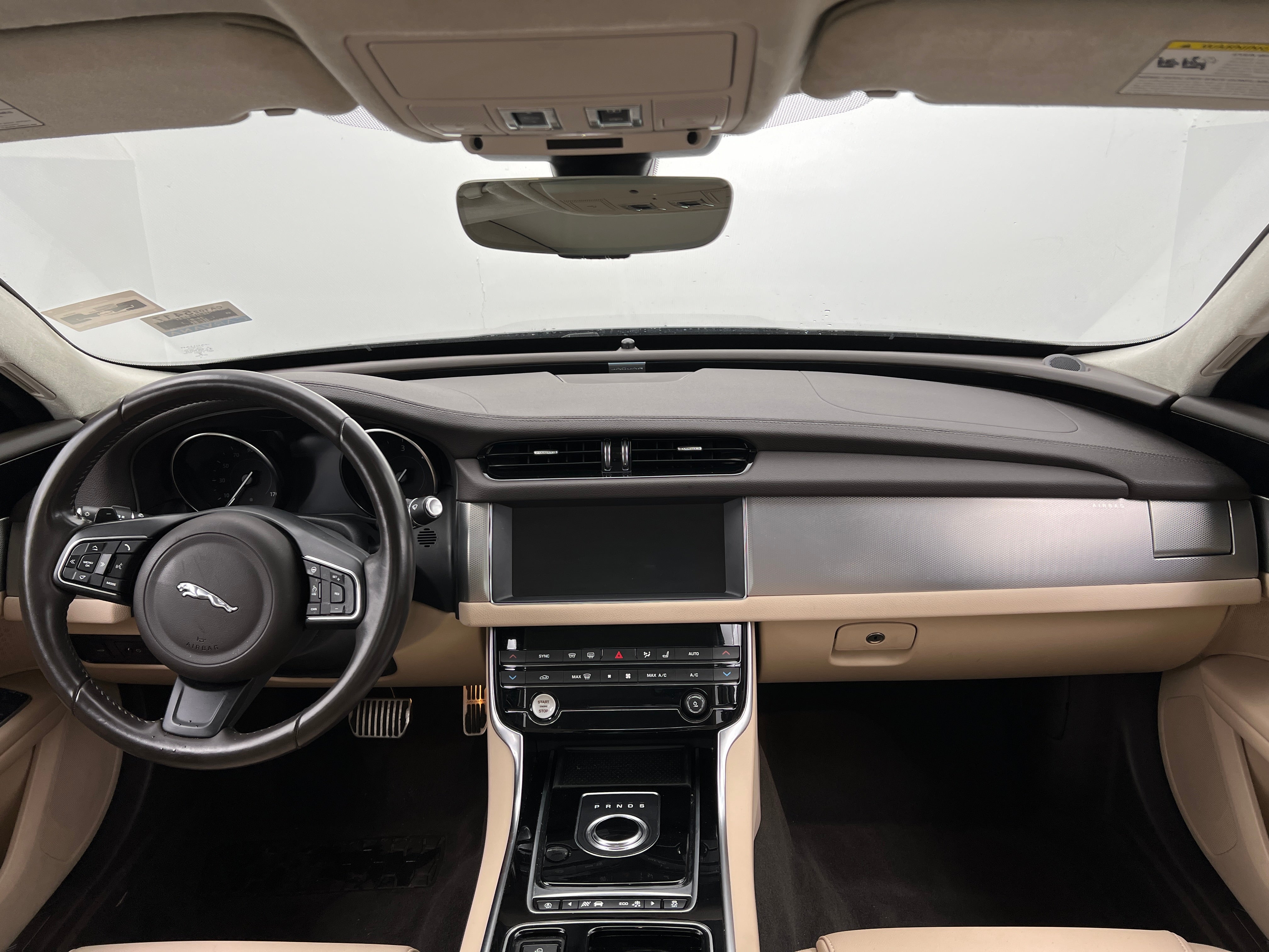 2019 Jaguar XF Premium 3