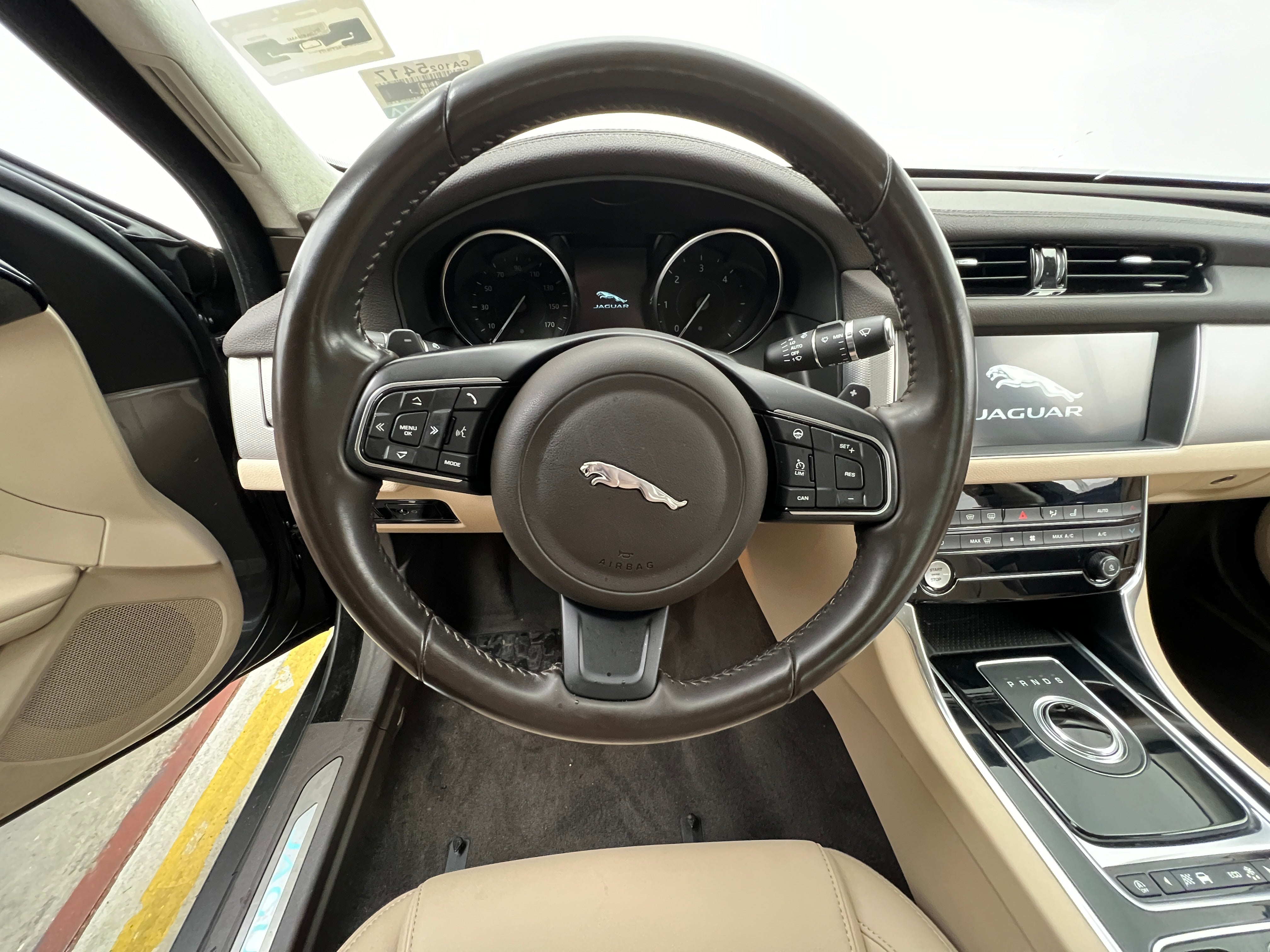 2019 Jaguar XF Premium 5