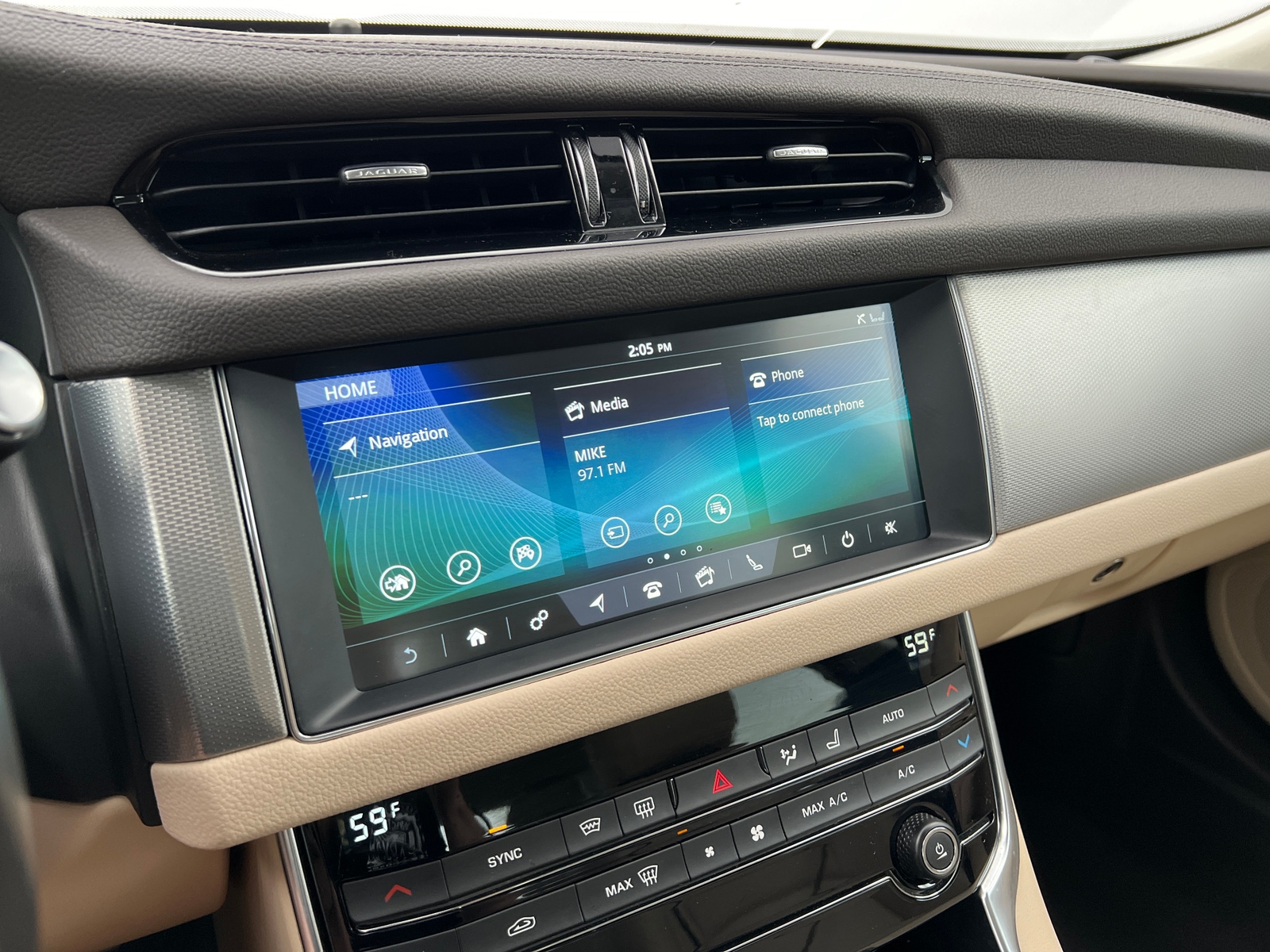 Thumbnail: 2019 Jaguar XF - 4