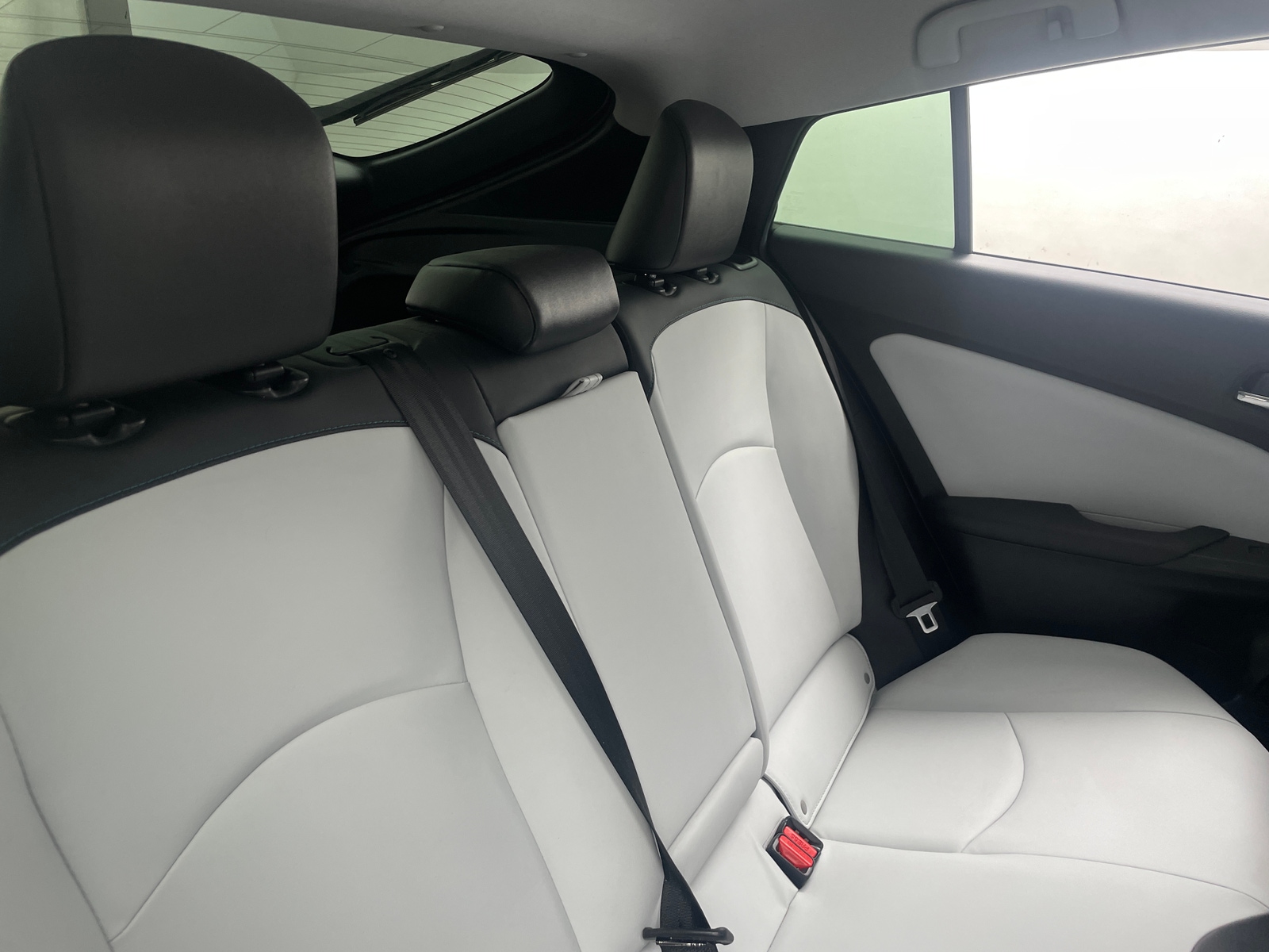 Thumbnail: 2021 Toyota Prius - 6