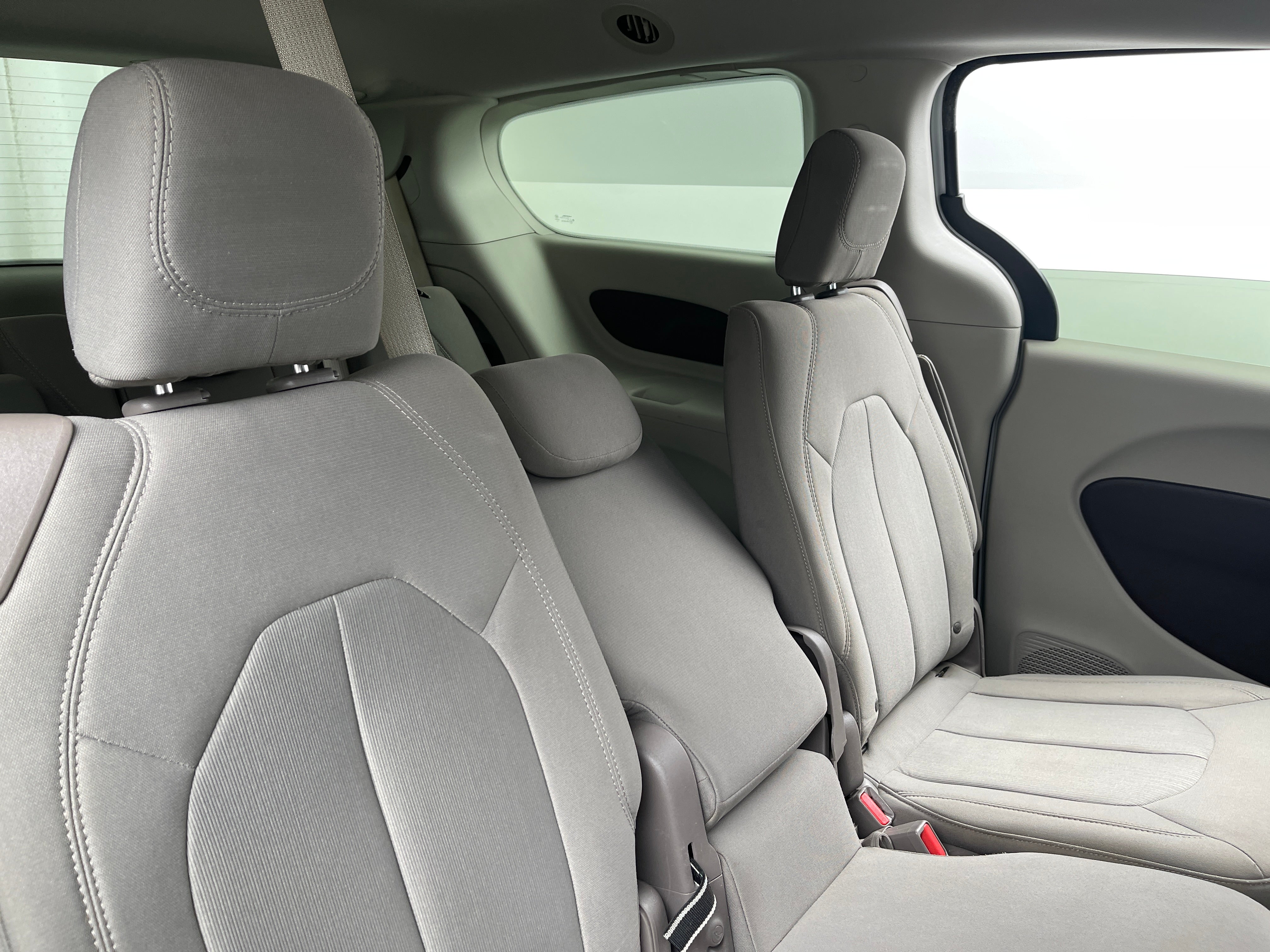 2017 Chrysler Pacifica LX 6