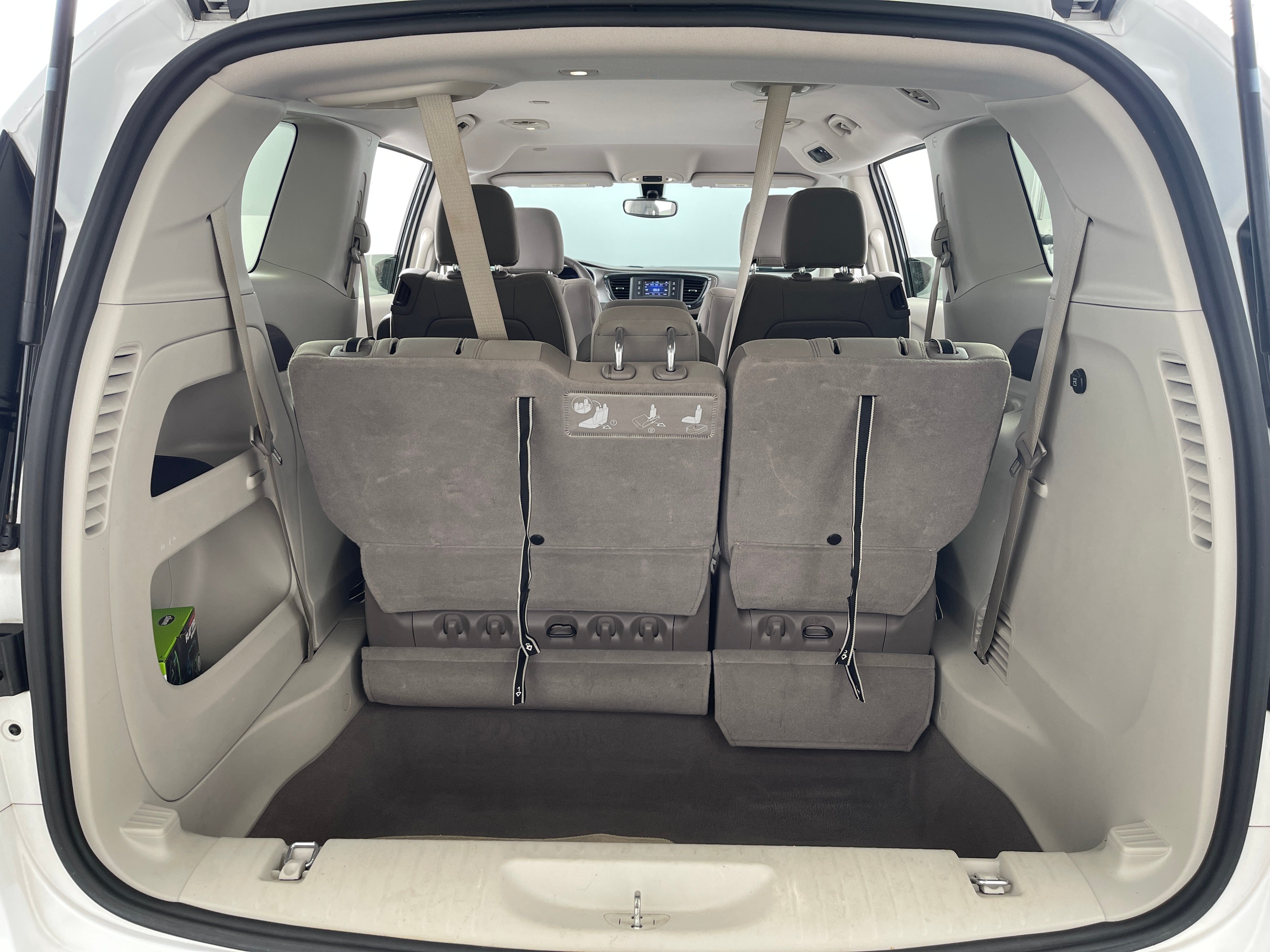 2017 Chrysler Pacifica LX 7
