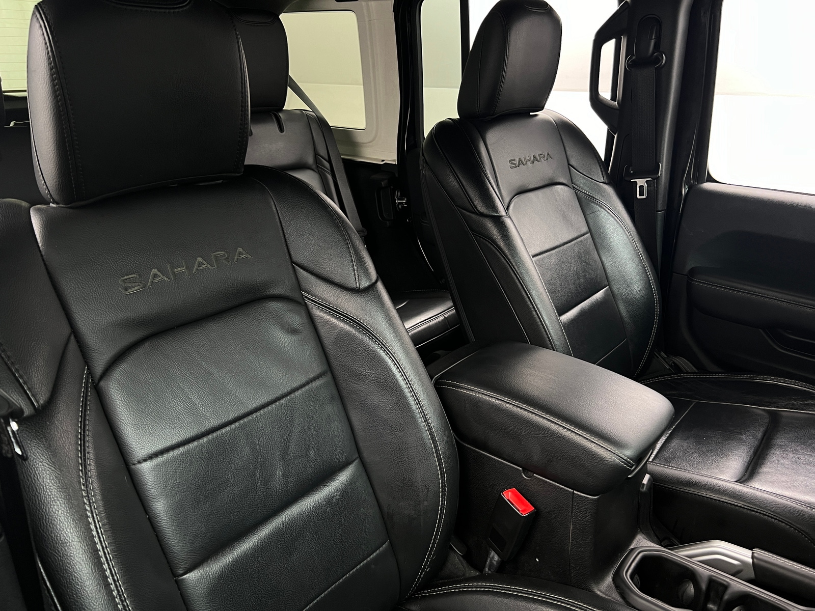 Thumbnail: 2019 Jeep Wrangler - 2