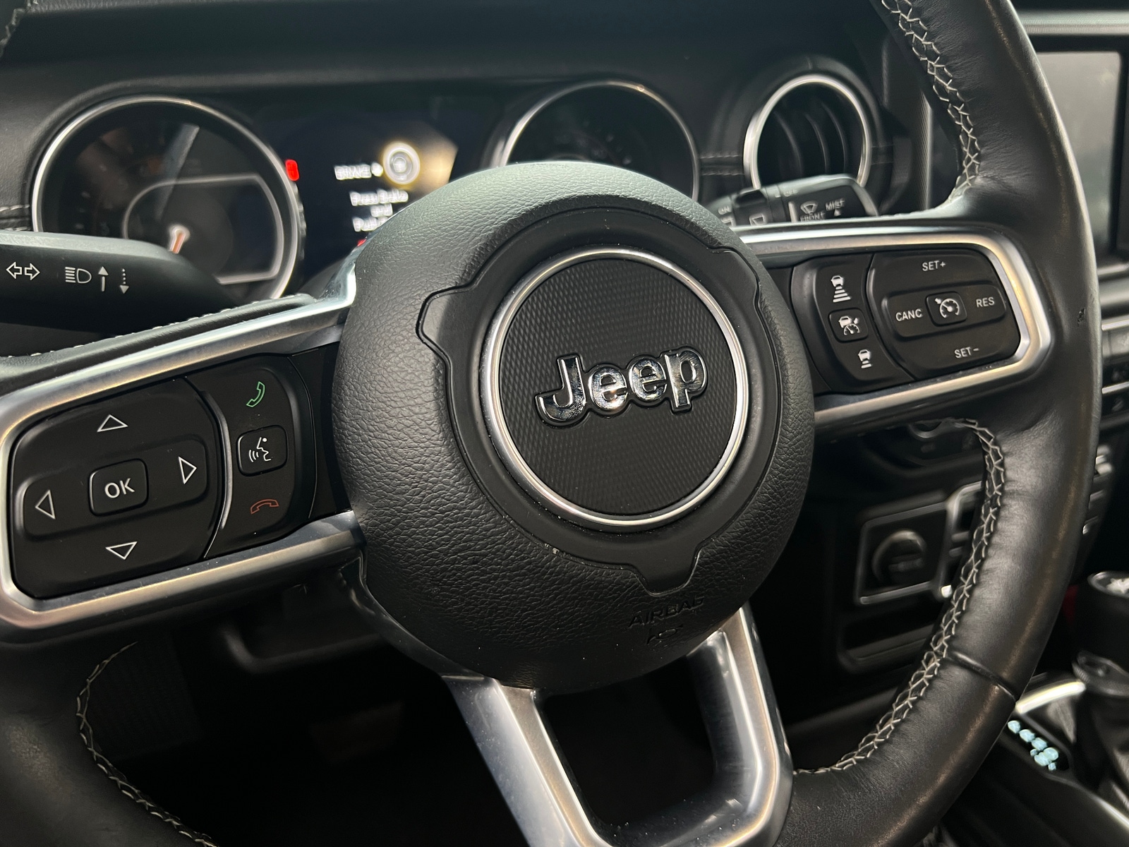 Thumbnail: 2019 Jeep Wrangler - 5
