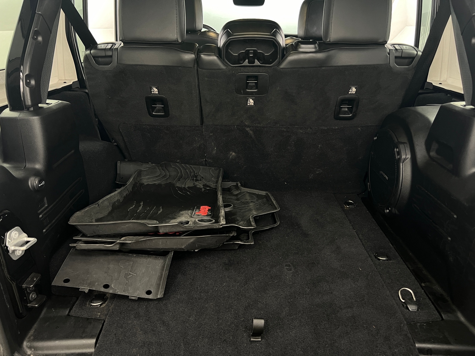 Thumbnail: 2019 Jeep Wrangler - 7