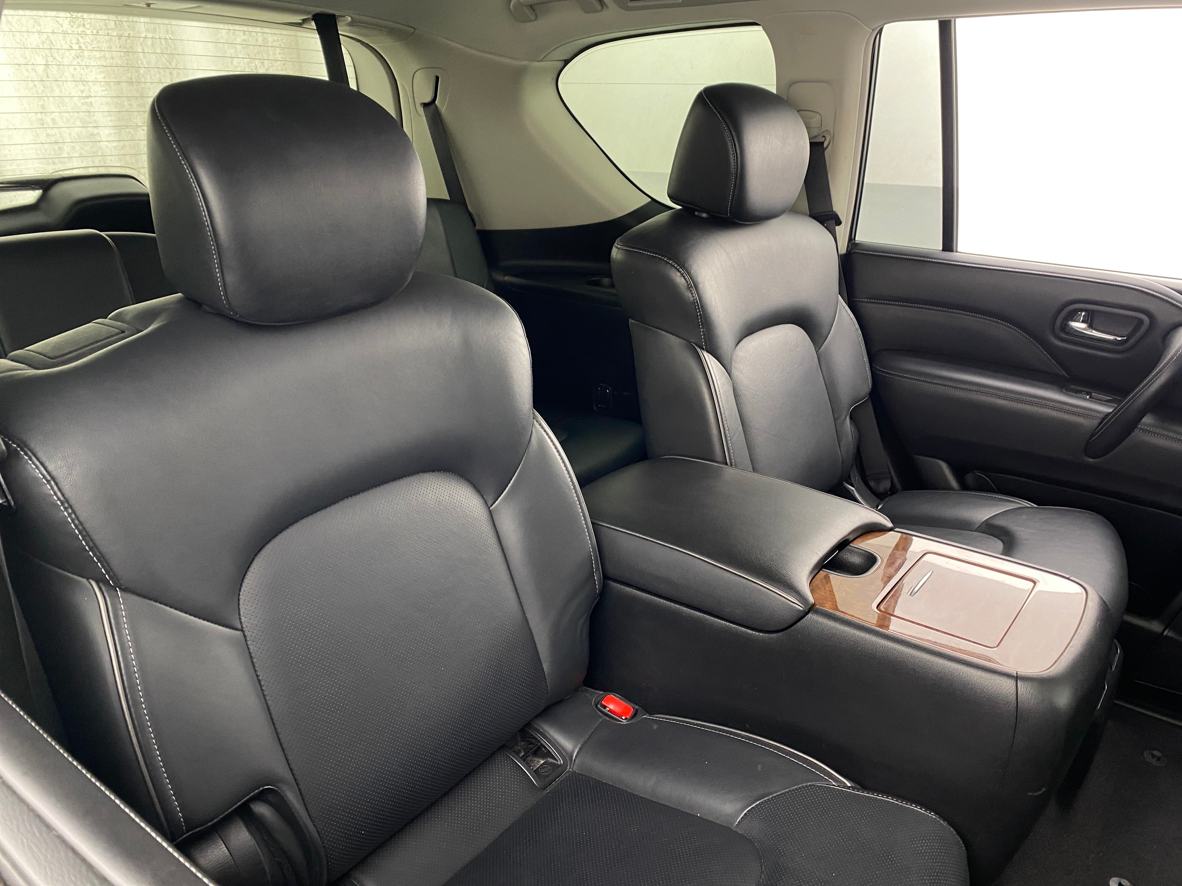 2019 INFINITI QX80 Luxe 6