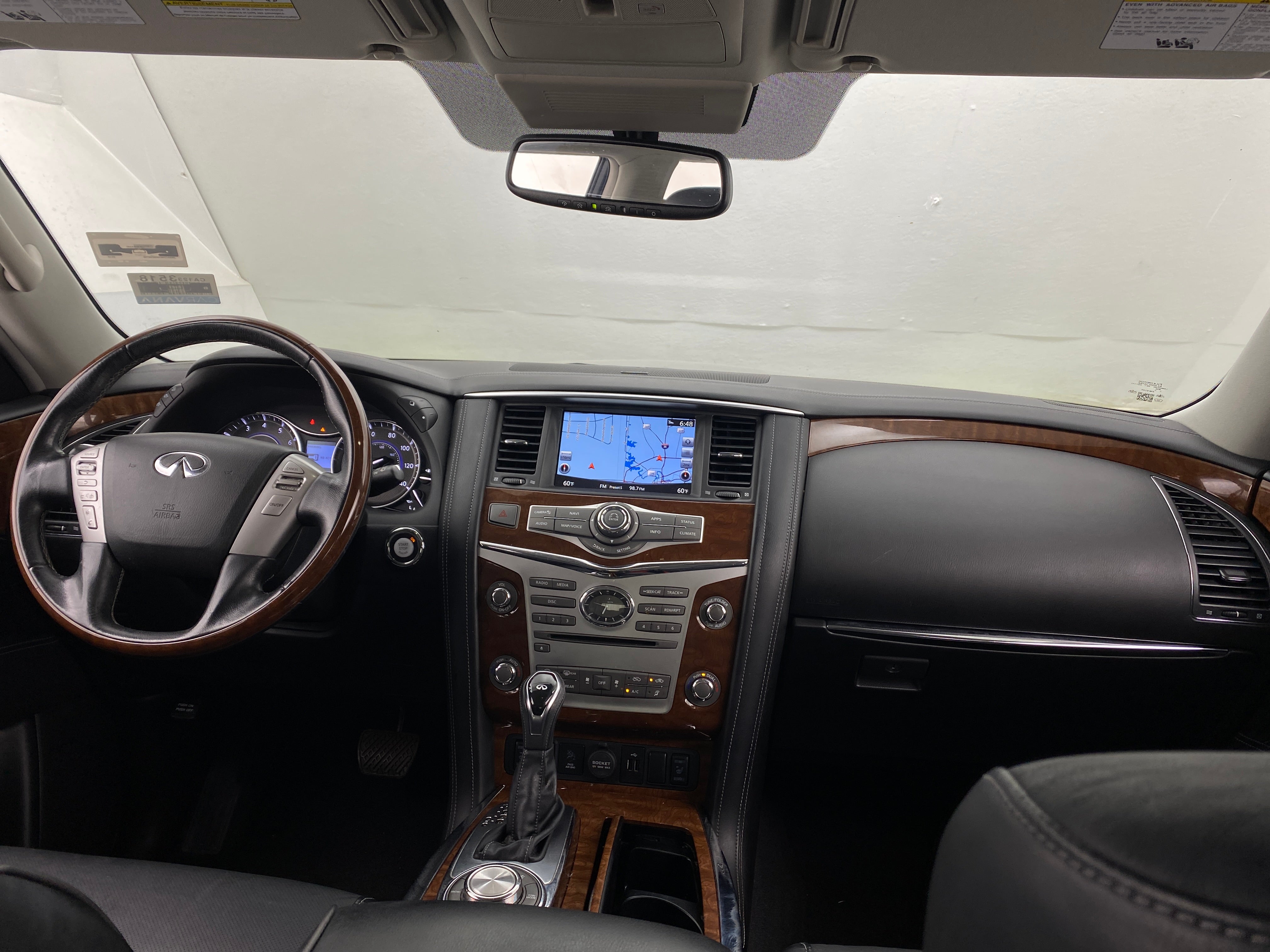 2019 INFINITI QX80 Luxe 3