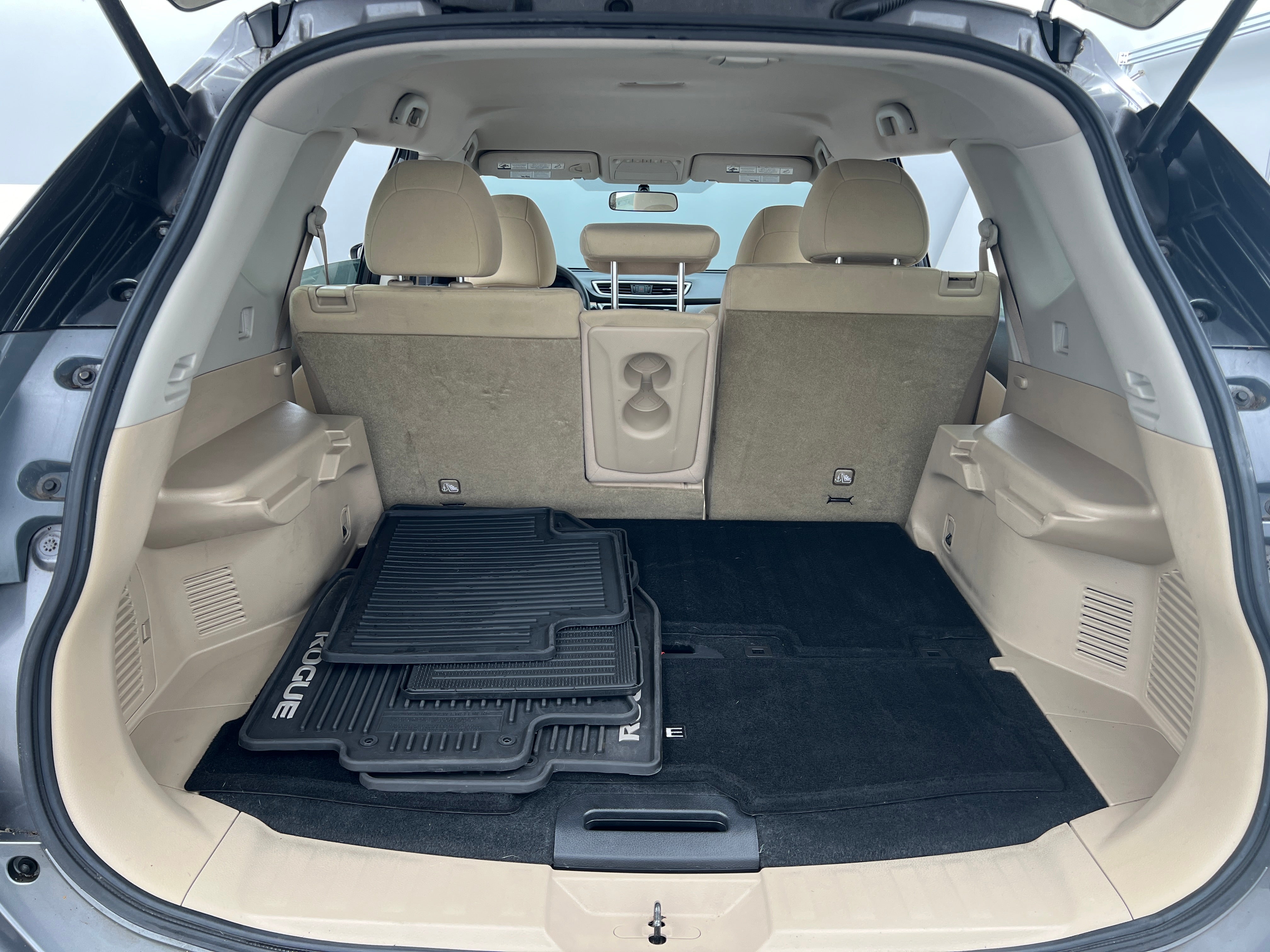2016 Nissan Rogue SV 7