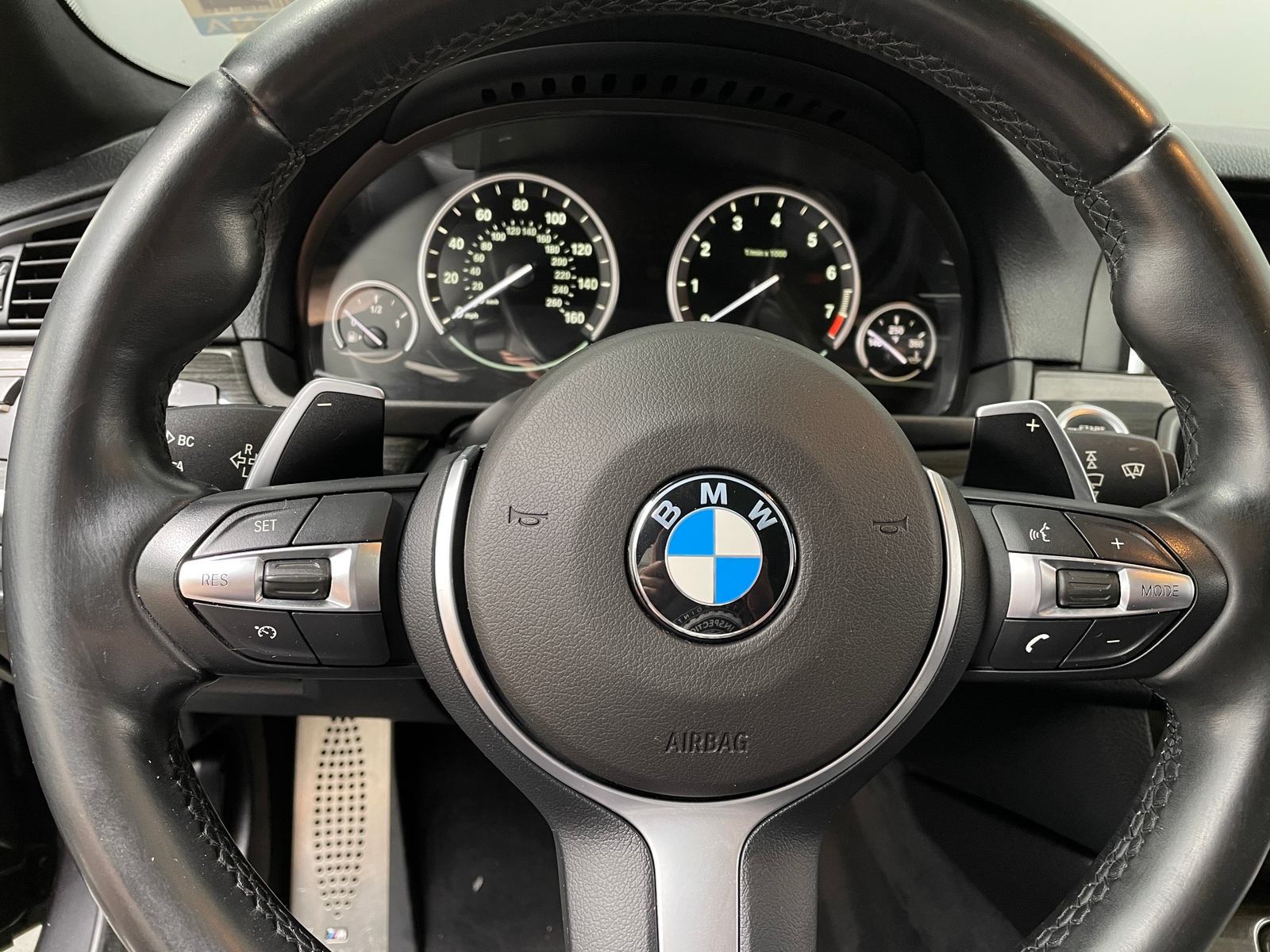 Thumbnail: 2014 BMW 5 Series - 5