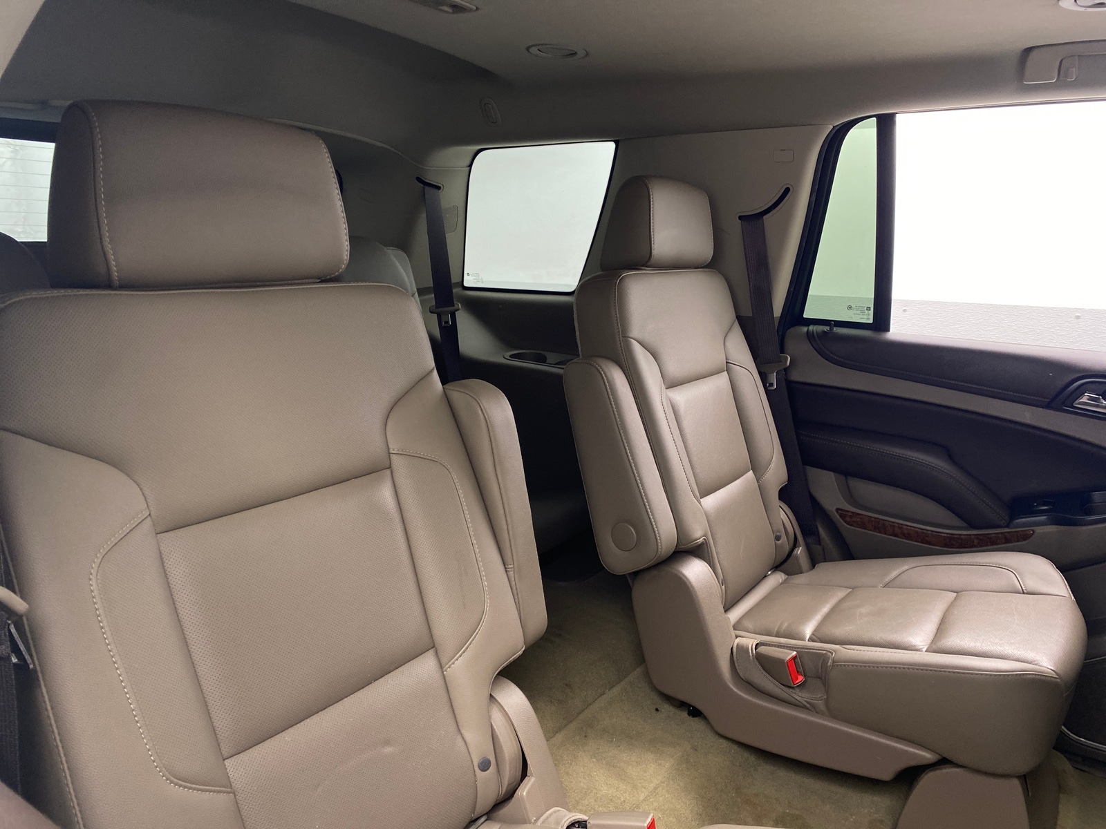 Thumbnail: 2017 Chevrolet Tahoe - 6