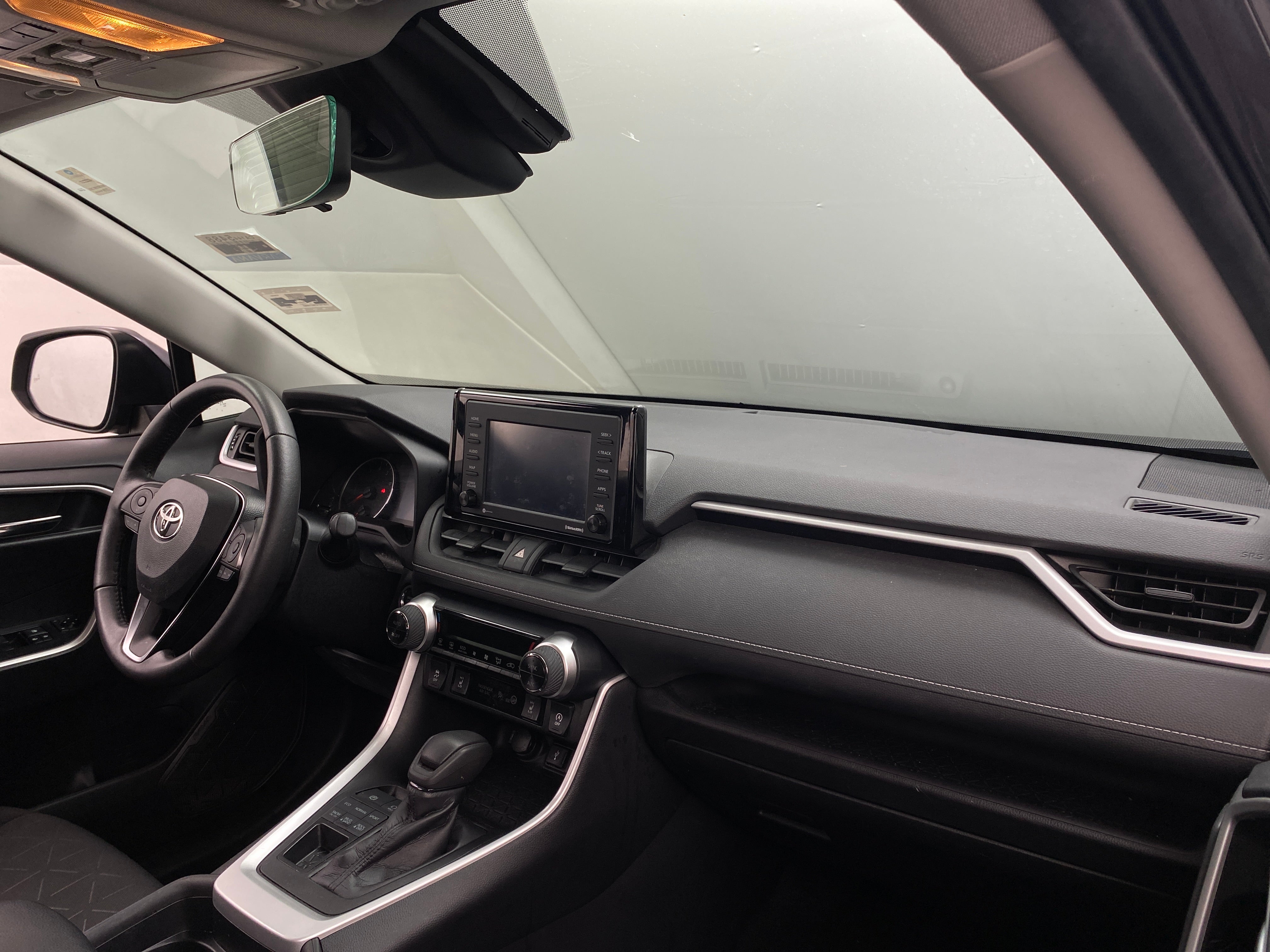 Thumbnail: 2021 Toyota RAV4 - 3