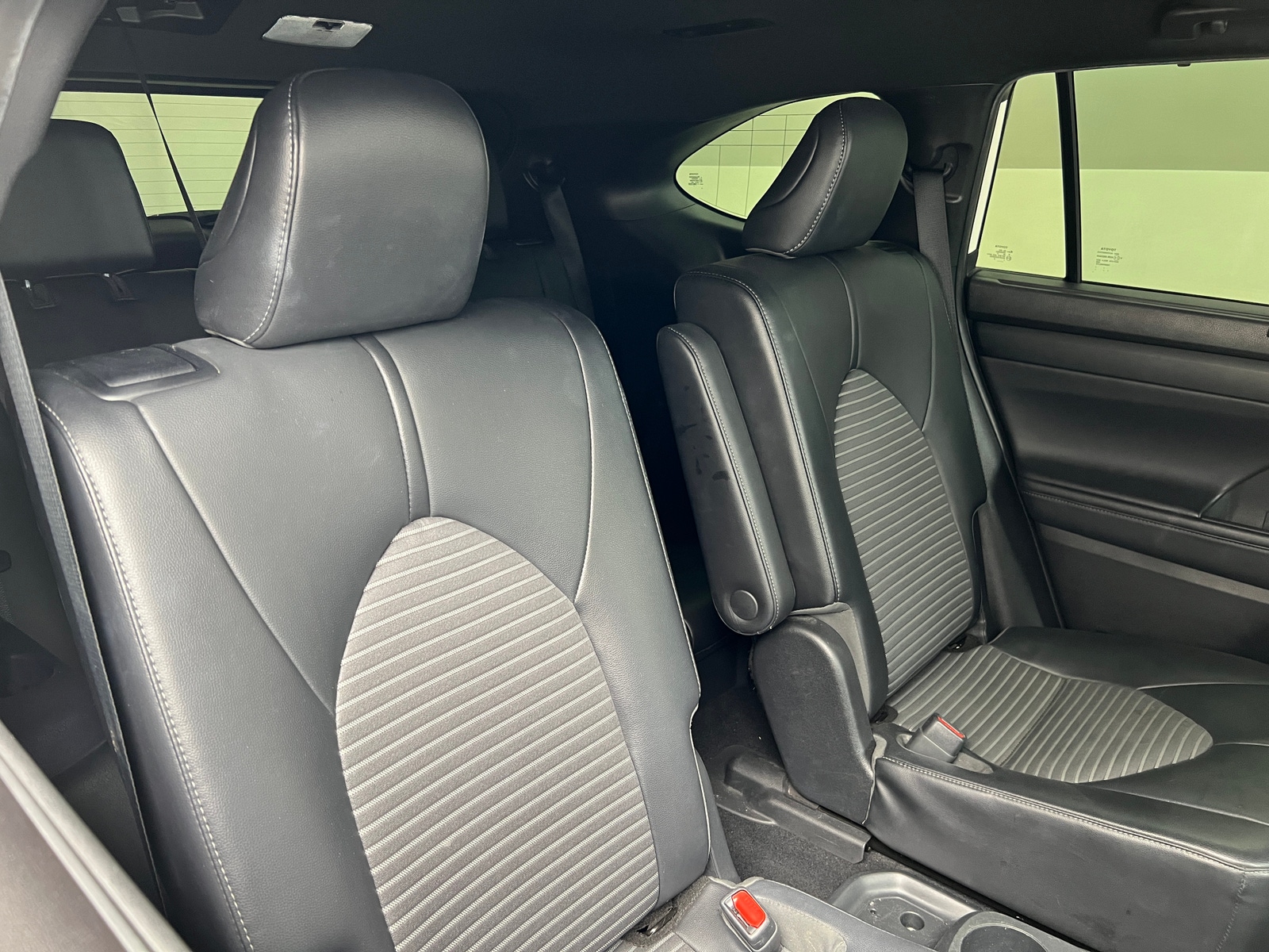 Thumbnail: 2021 Toyota Highlander - 6