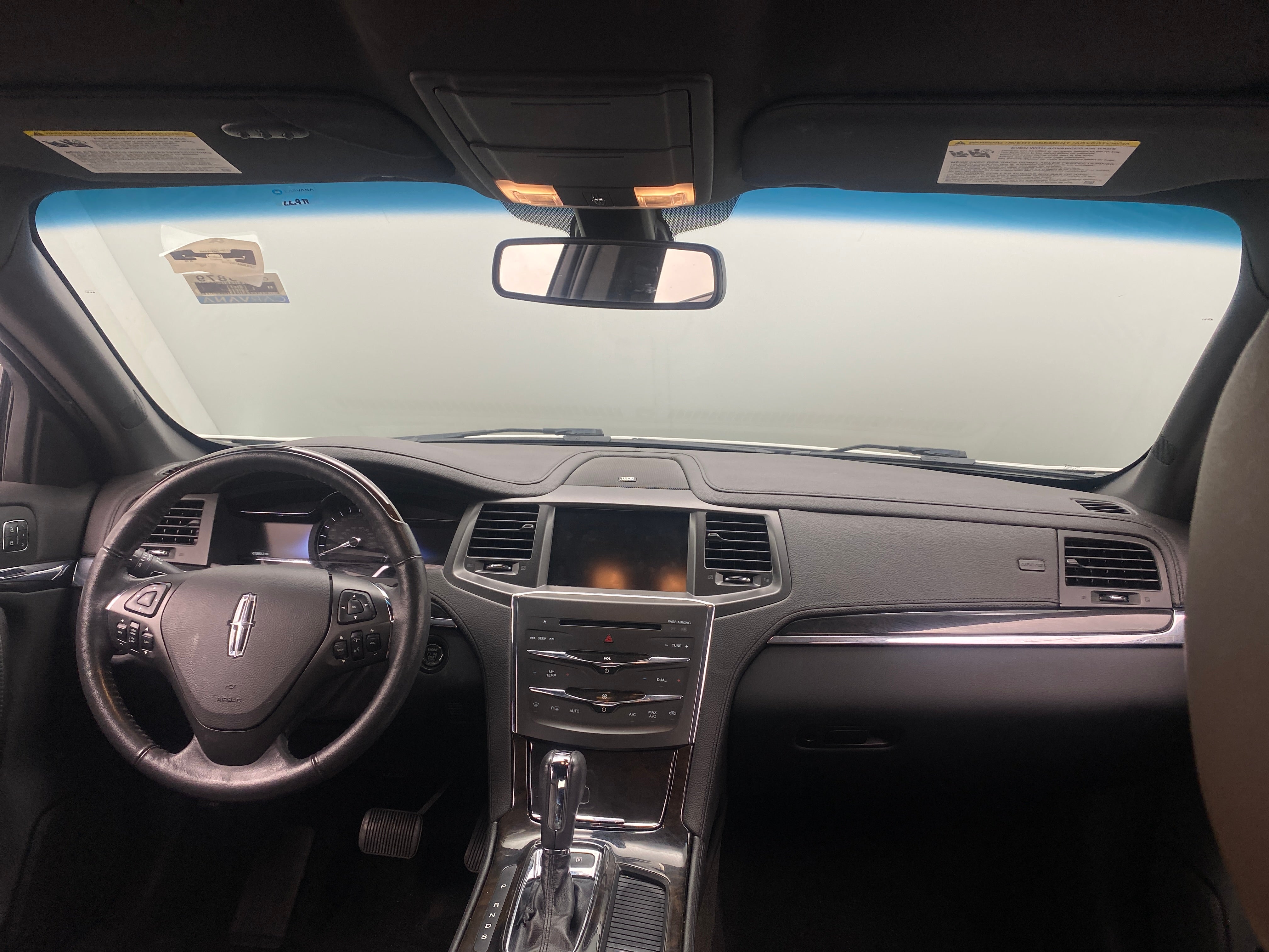 Thumbnail: 2015 Lincoln MKS - 3