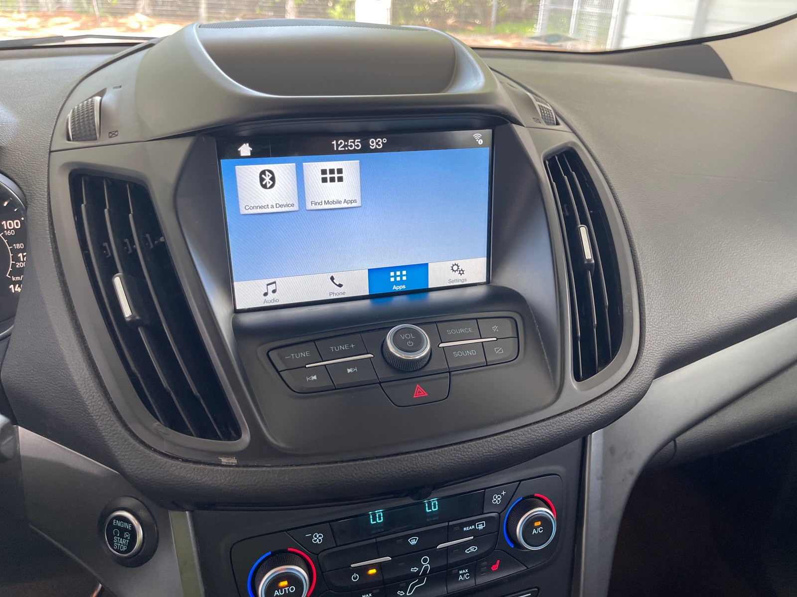 Thumbnail: 2019 Ford Escape - 4