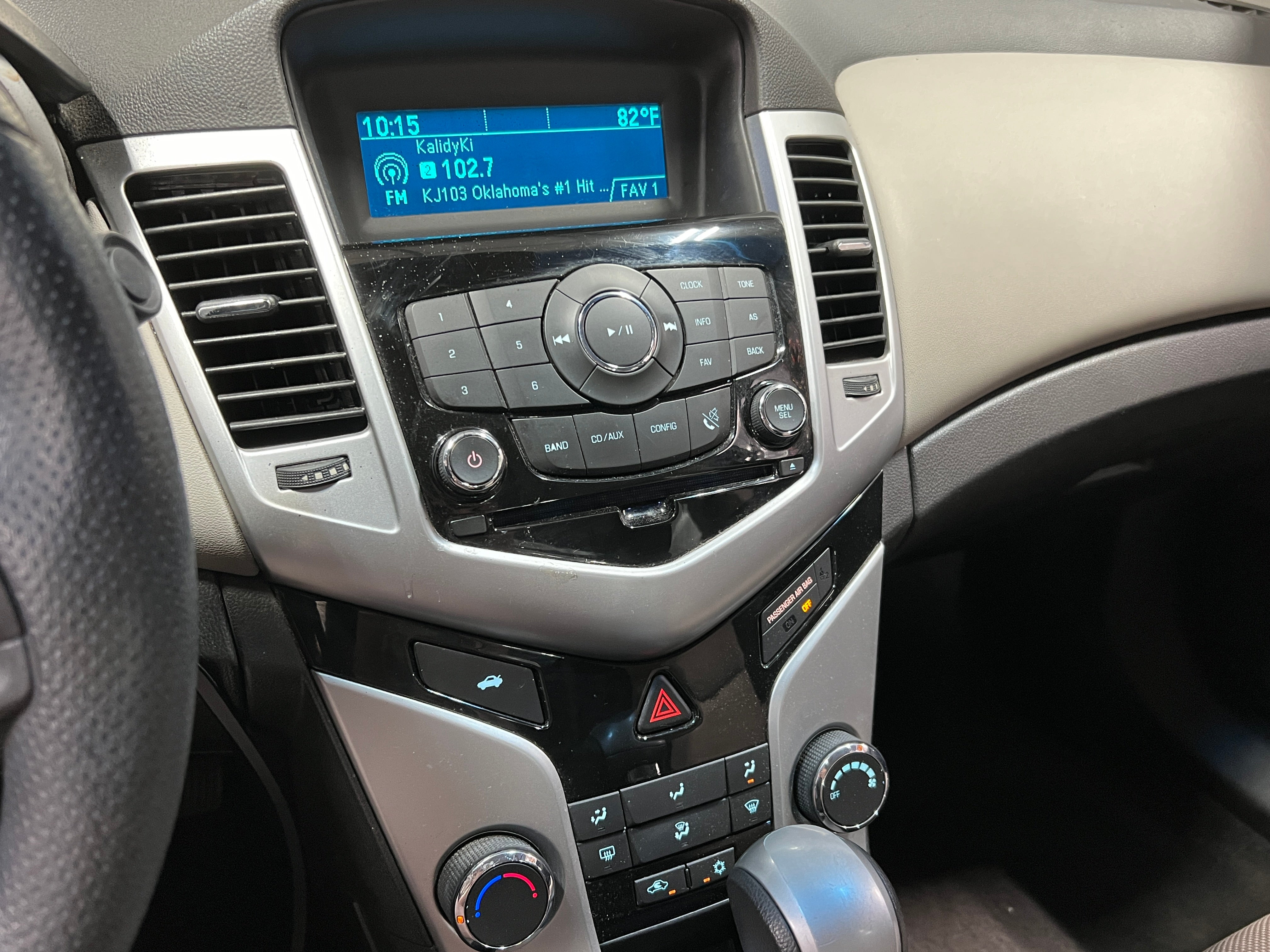Thumbnail: 2016 Chevrolet Cruze - 4