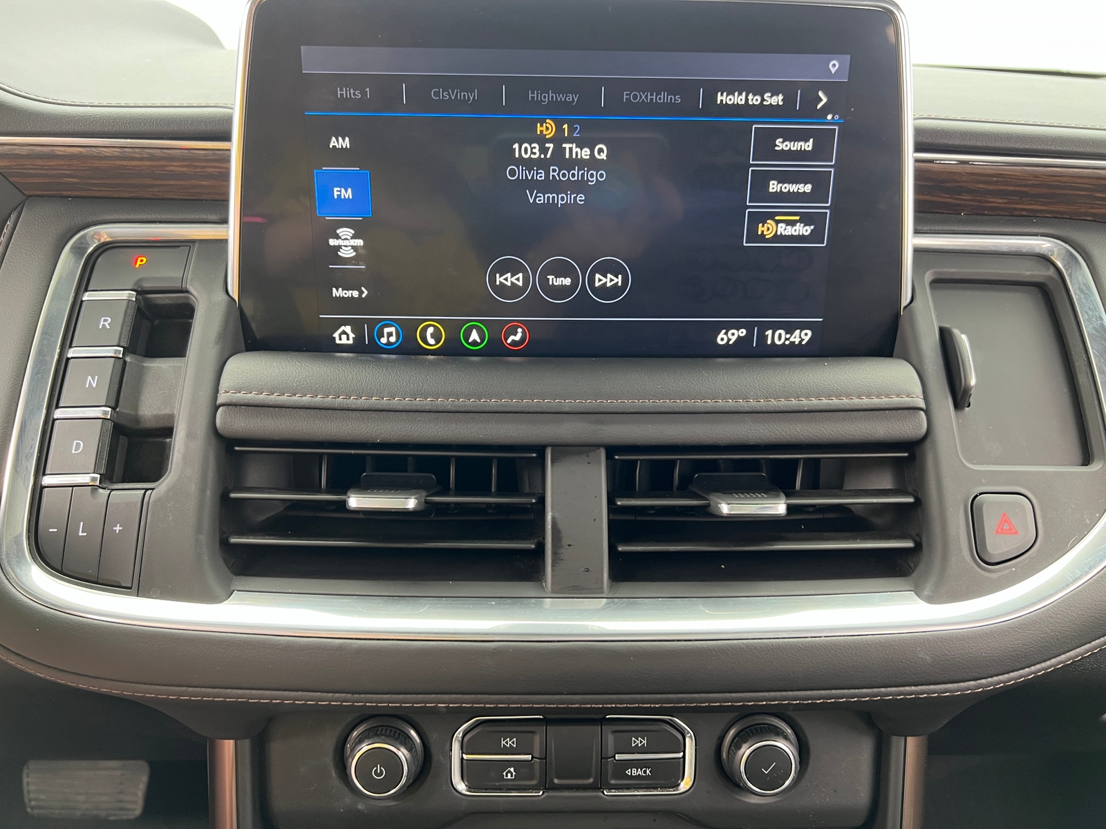 Thumbnail: 2021 Chevrolet Tahoe - 4