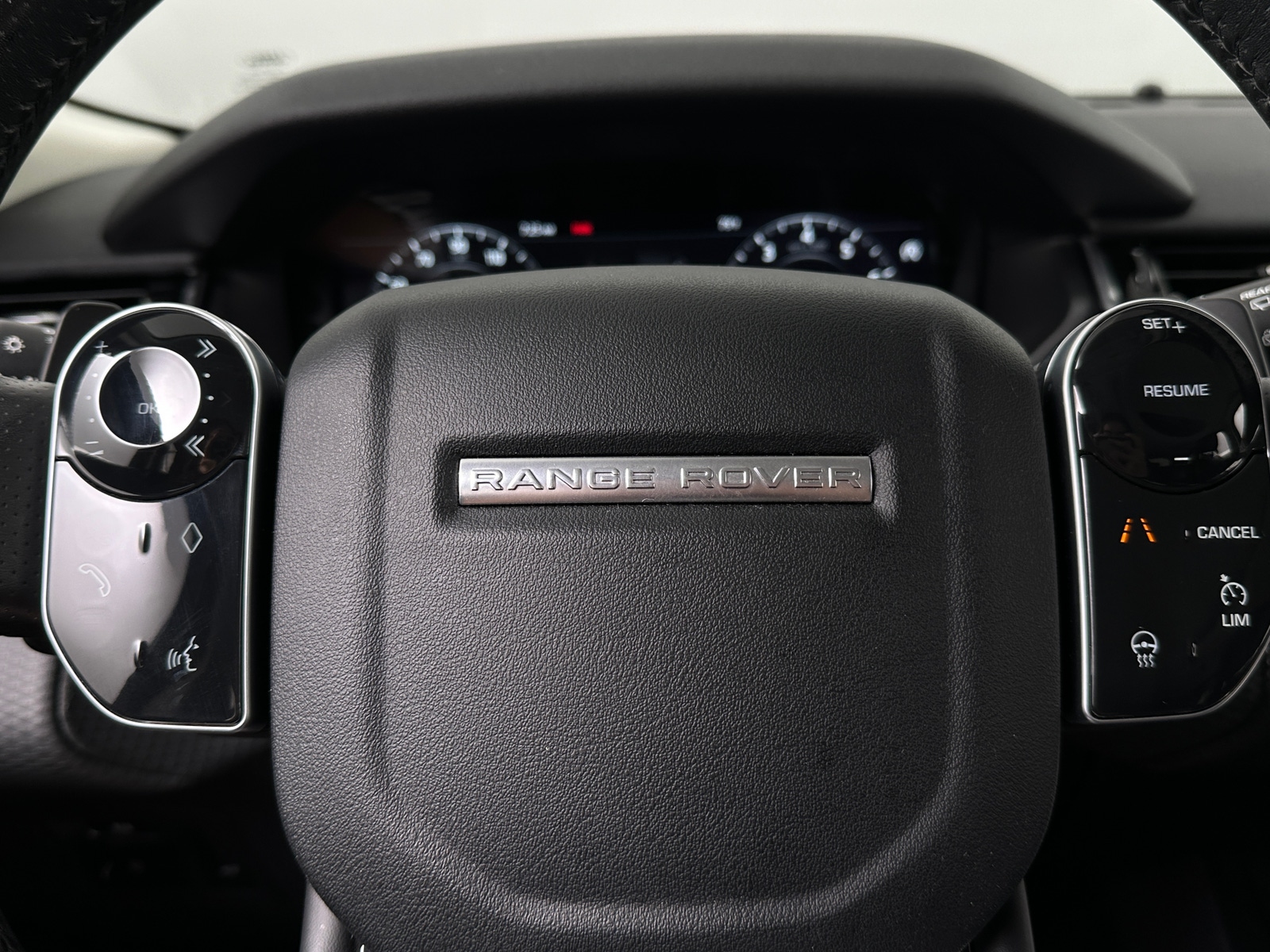 Thumbnail: 2018 Land Rover Range Rover Velar - 5
