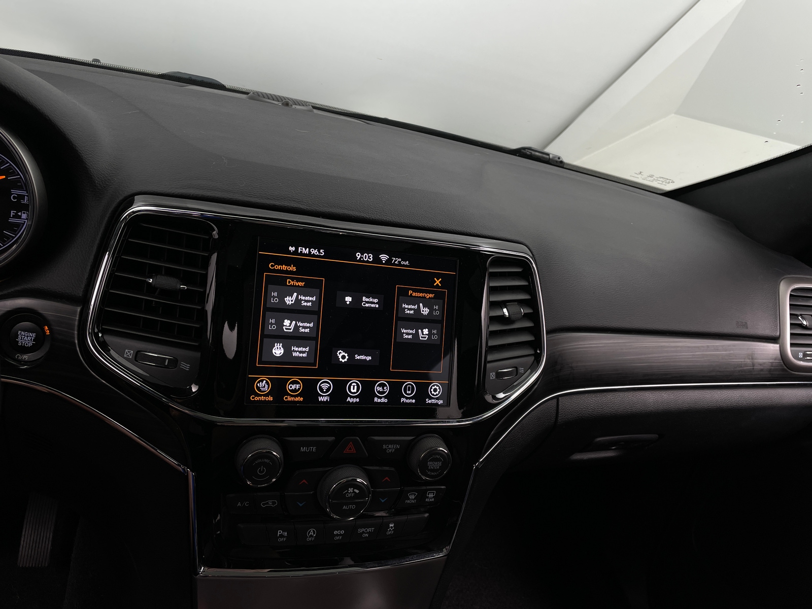 Thumbnail: 2019 Jeep Grand Cherokee - 4