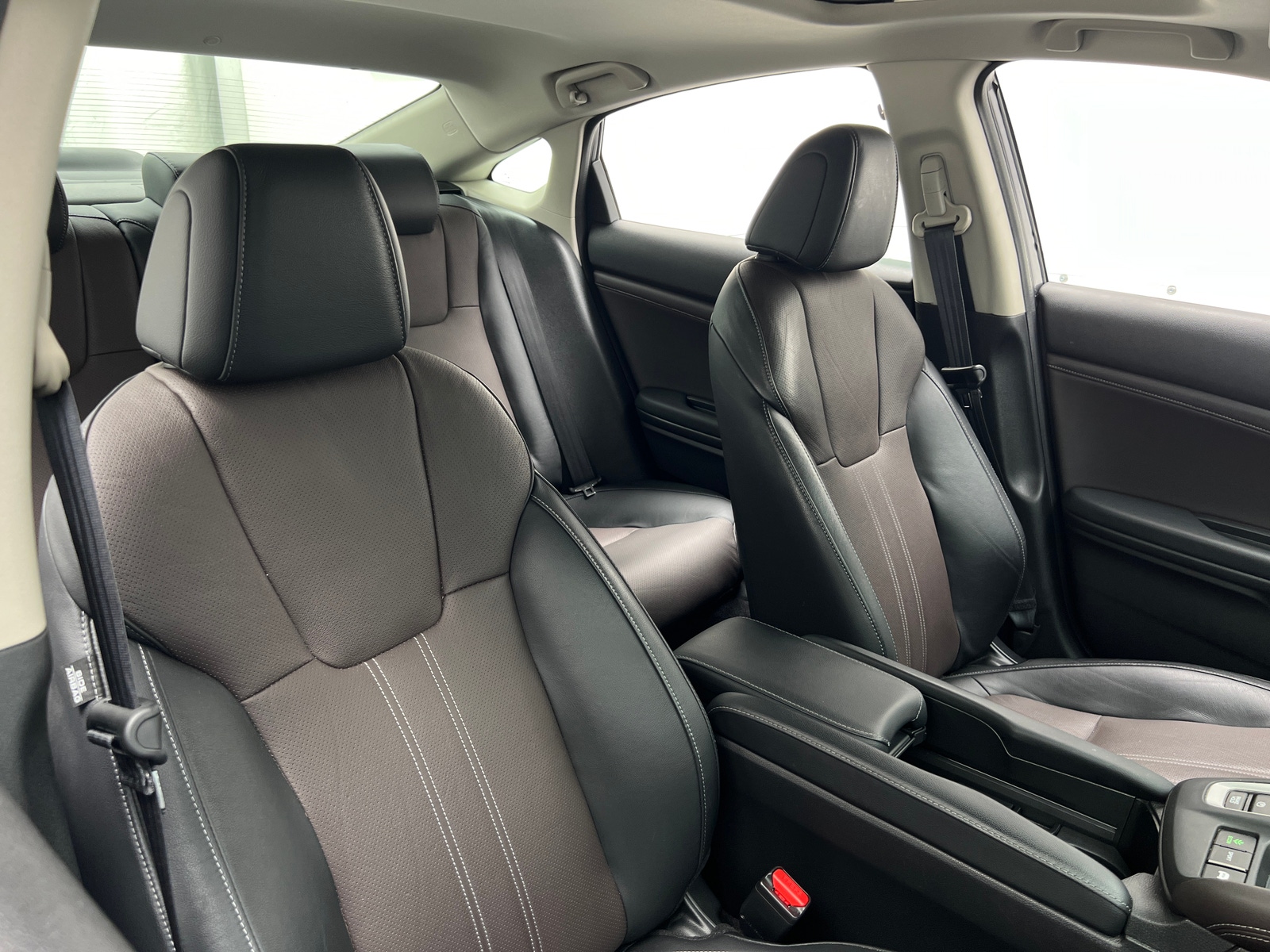 Thumbnail: 2019 Honda Insight - 2