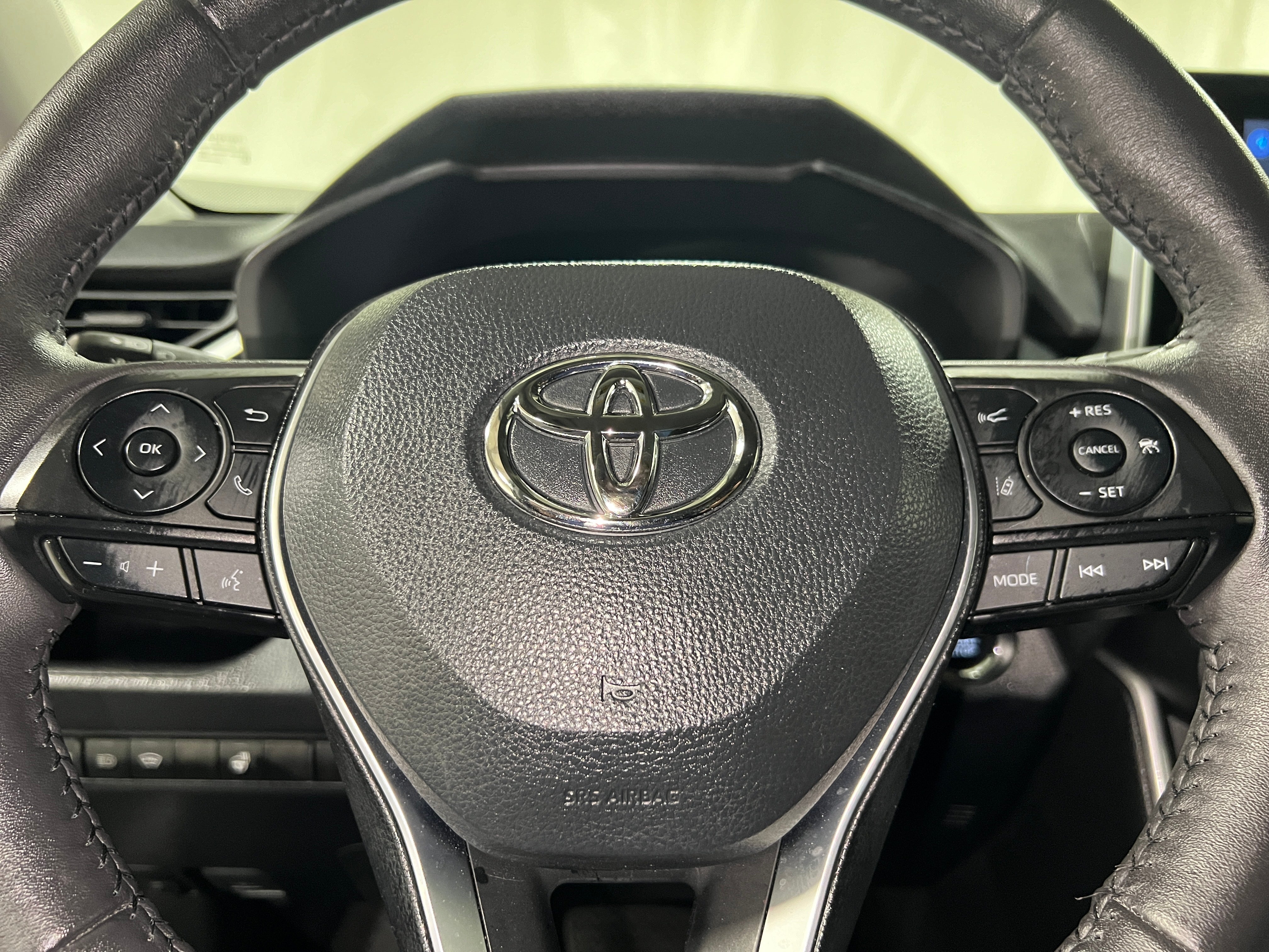 2024 Toyota RAV4 XLE 5