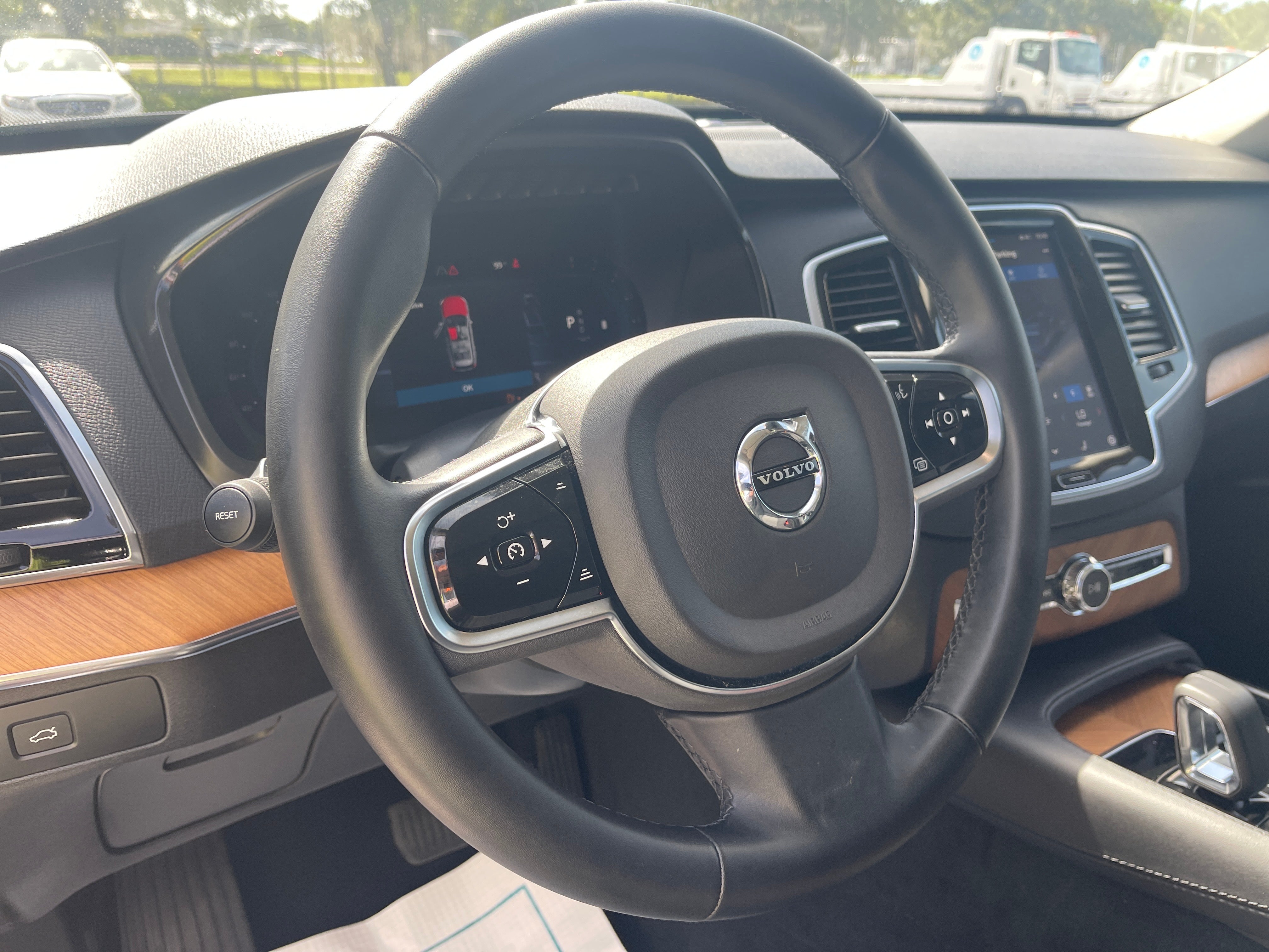 2024 Volvo XC90 B6 Plus 5