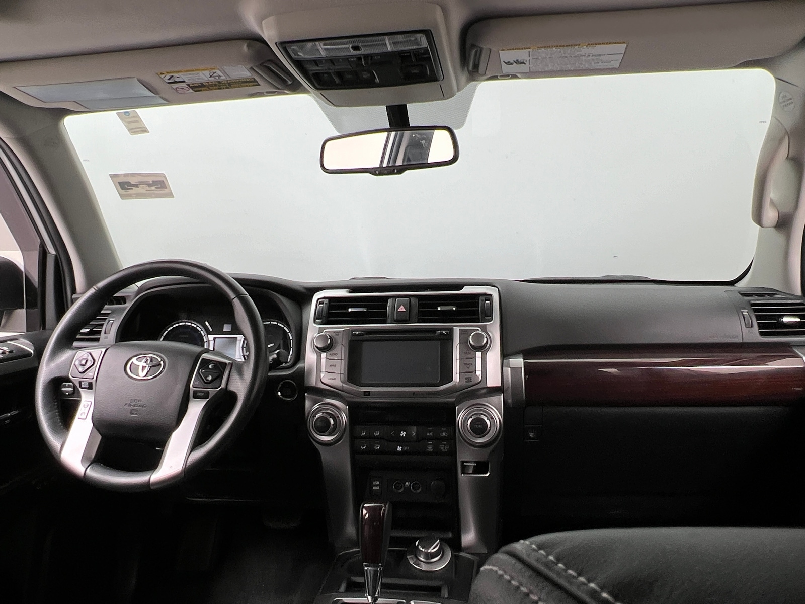 Thumbnail: 2016 Toyota 4Runner - 3