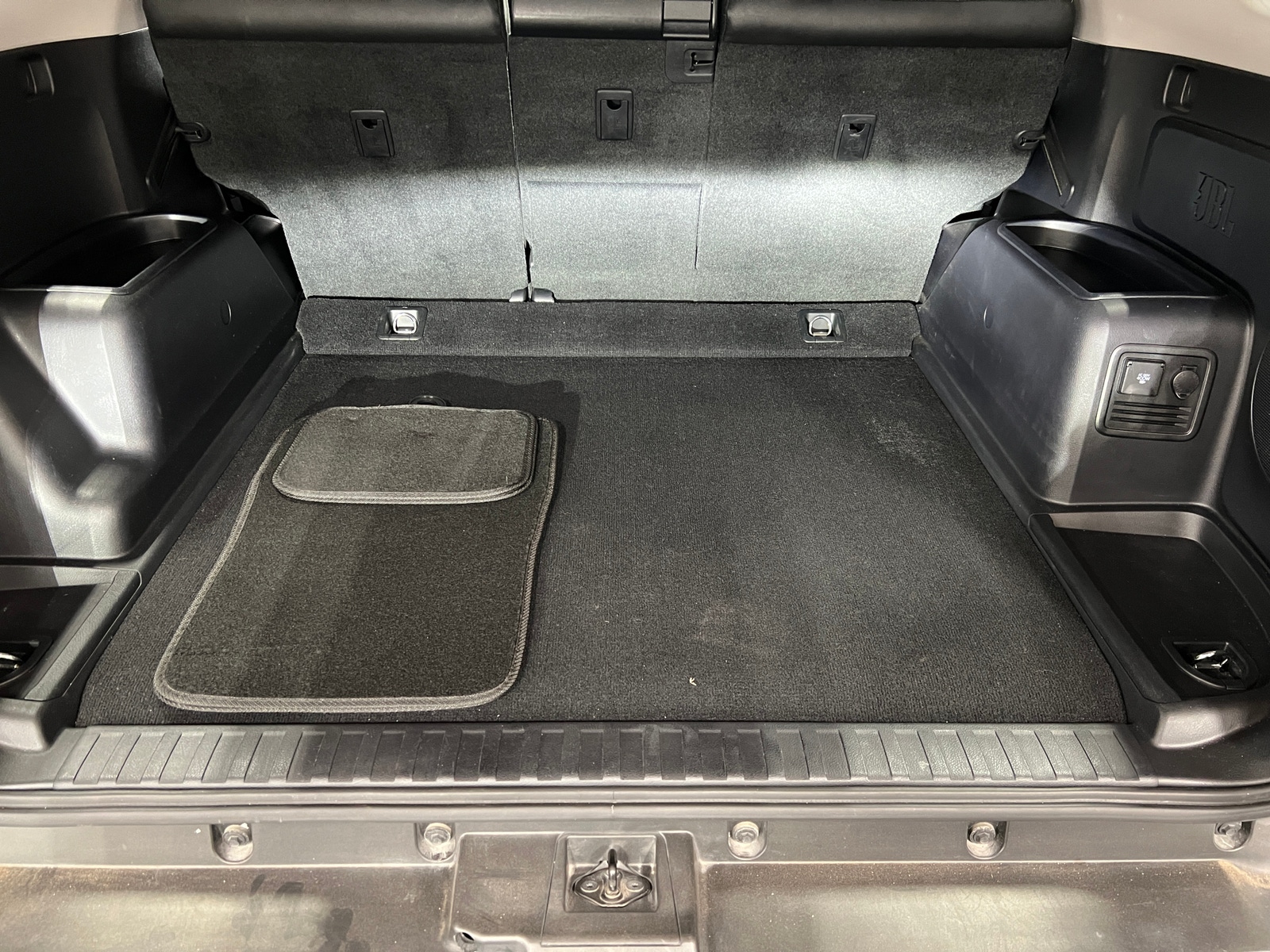 Thumbnail: 2016 Toyota 4Runner - 7