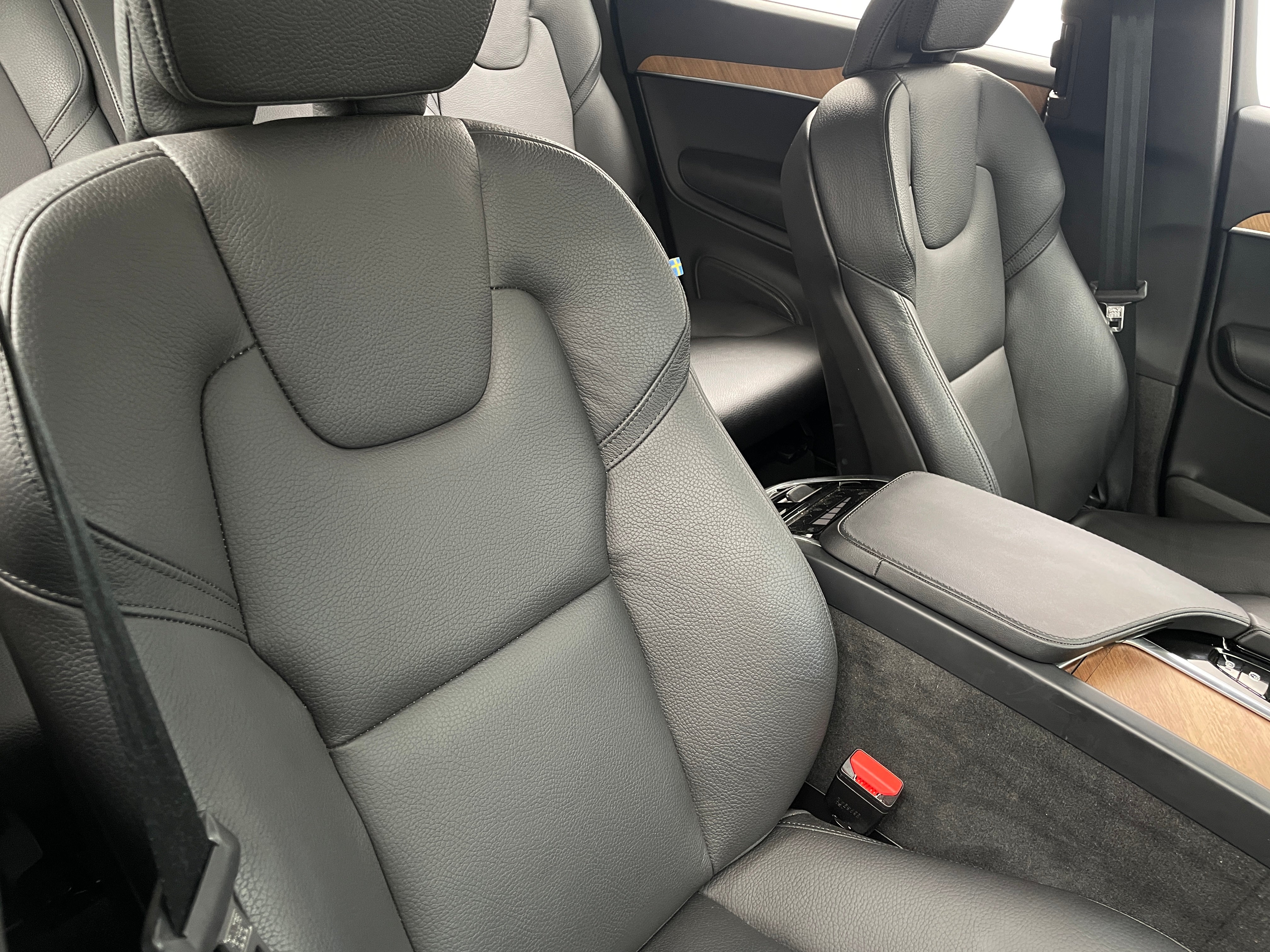 2024 Volvo XC90 B6 Plus 2
